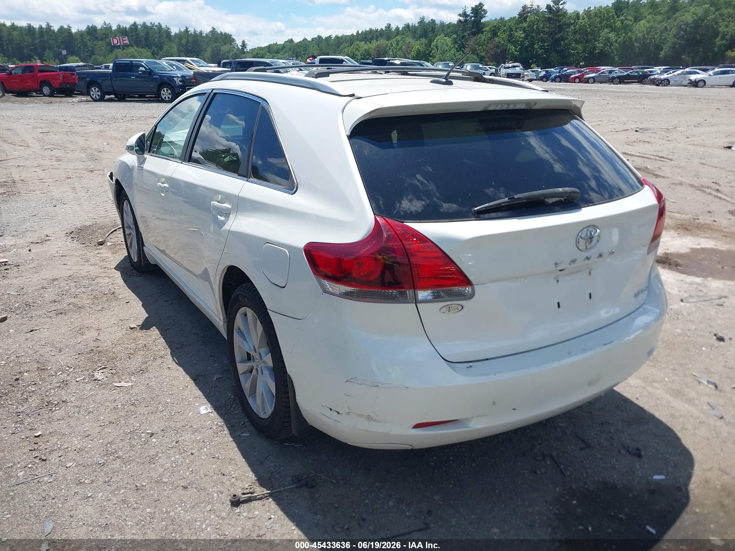 2015 Toyota Venza Le White vin: 4T3BA3BB2FU074935