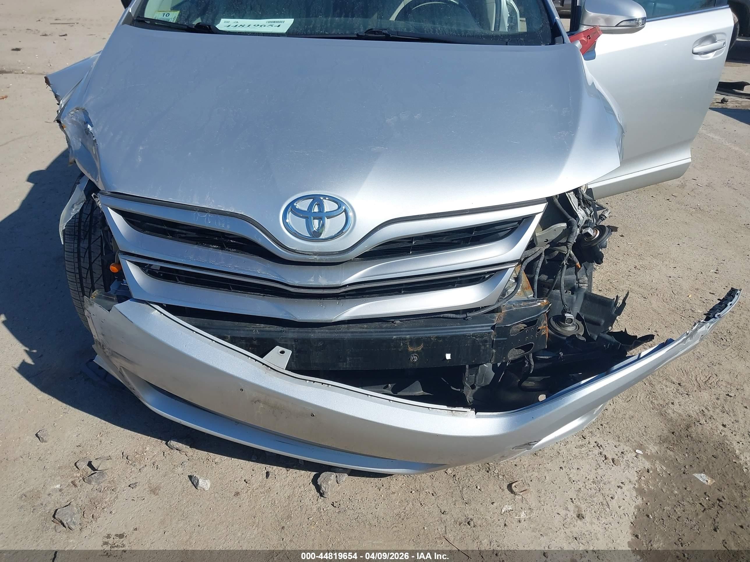 2013 Toyota Venza Le Silver vin: 4T3BA3BB4DU035776