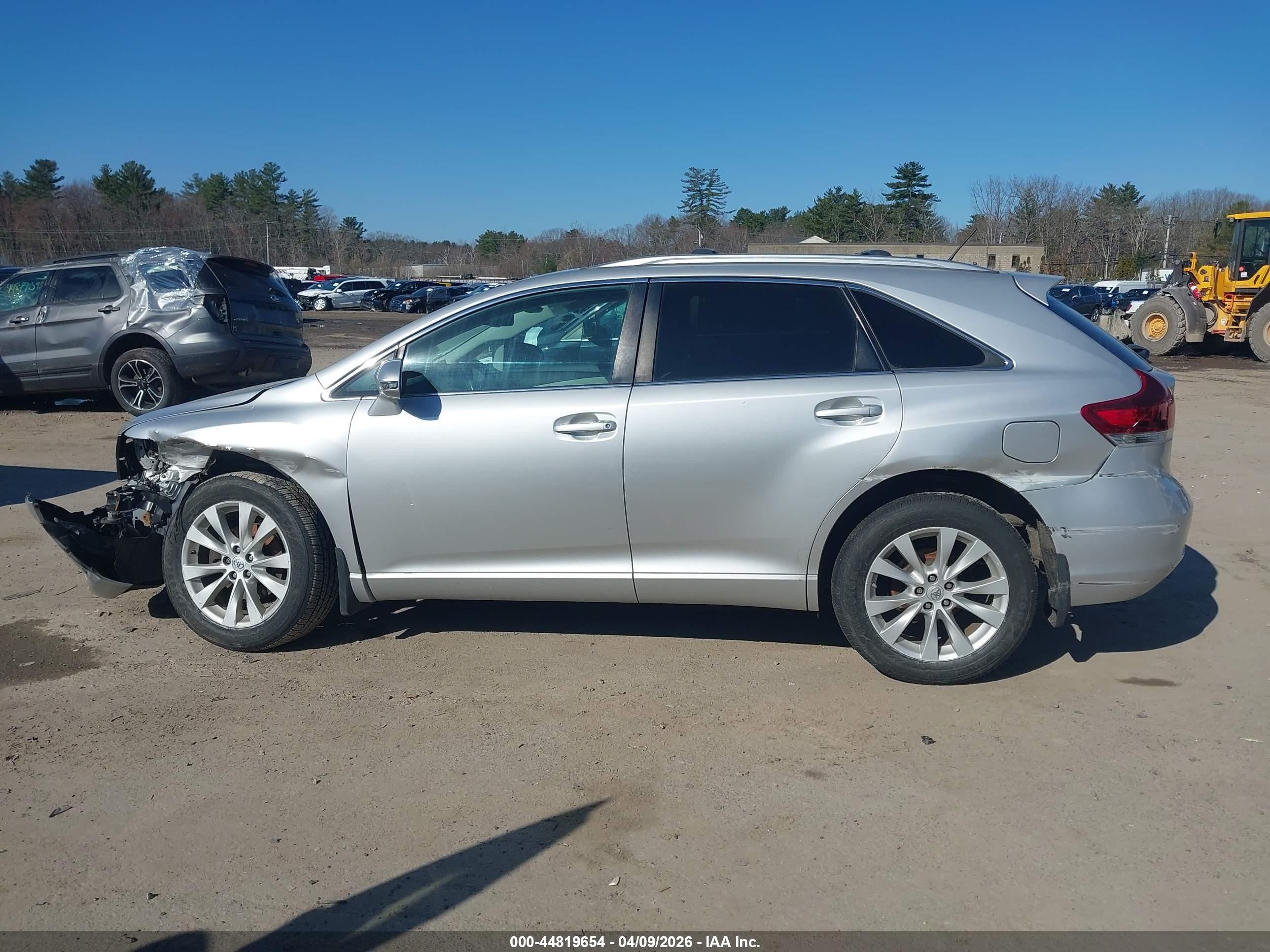 2013 Toyota Venza Le Silver vin: 4T3BA3BB4DU035776