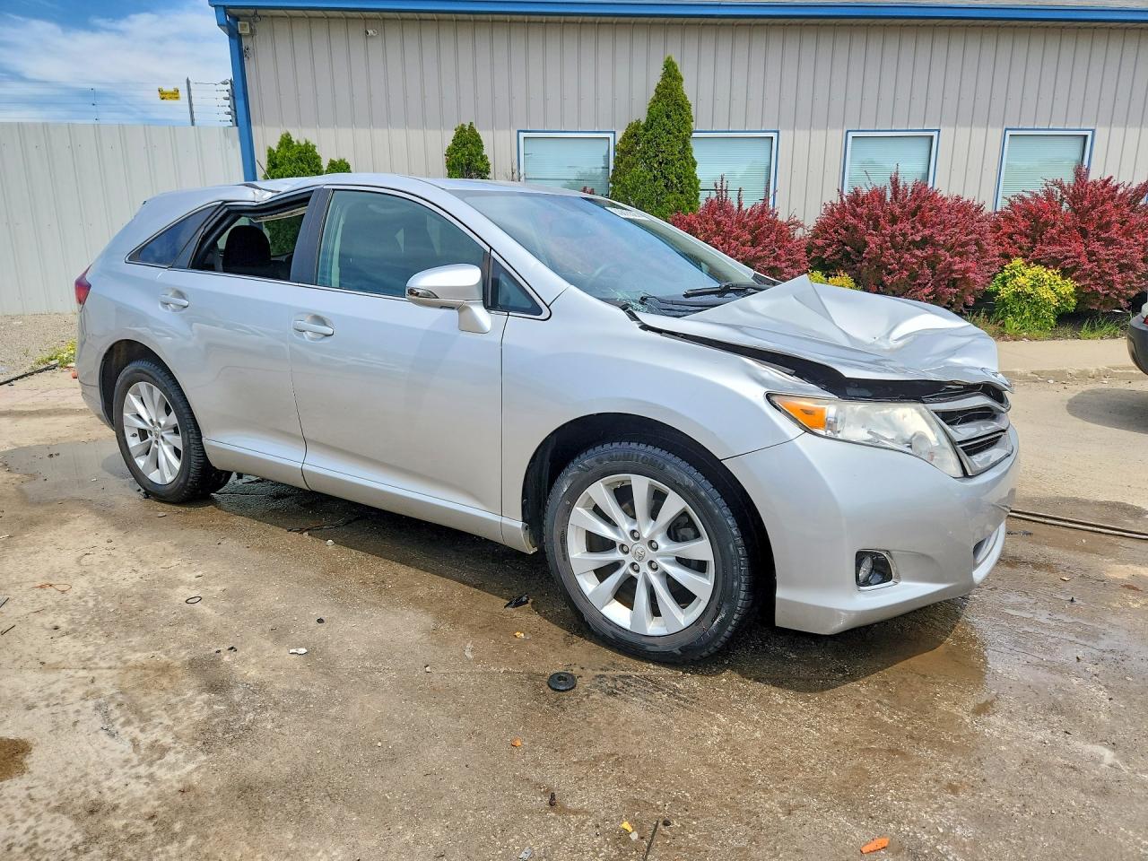 2013 Toyota Venza Le Silver vin: 4T3BA3BB4DU042632