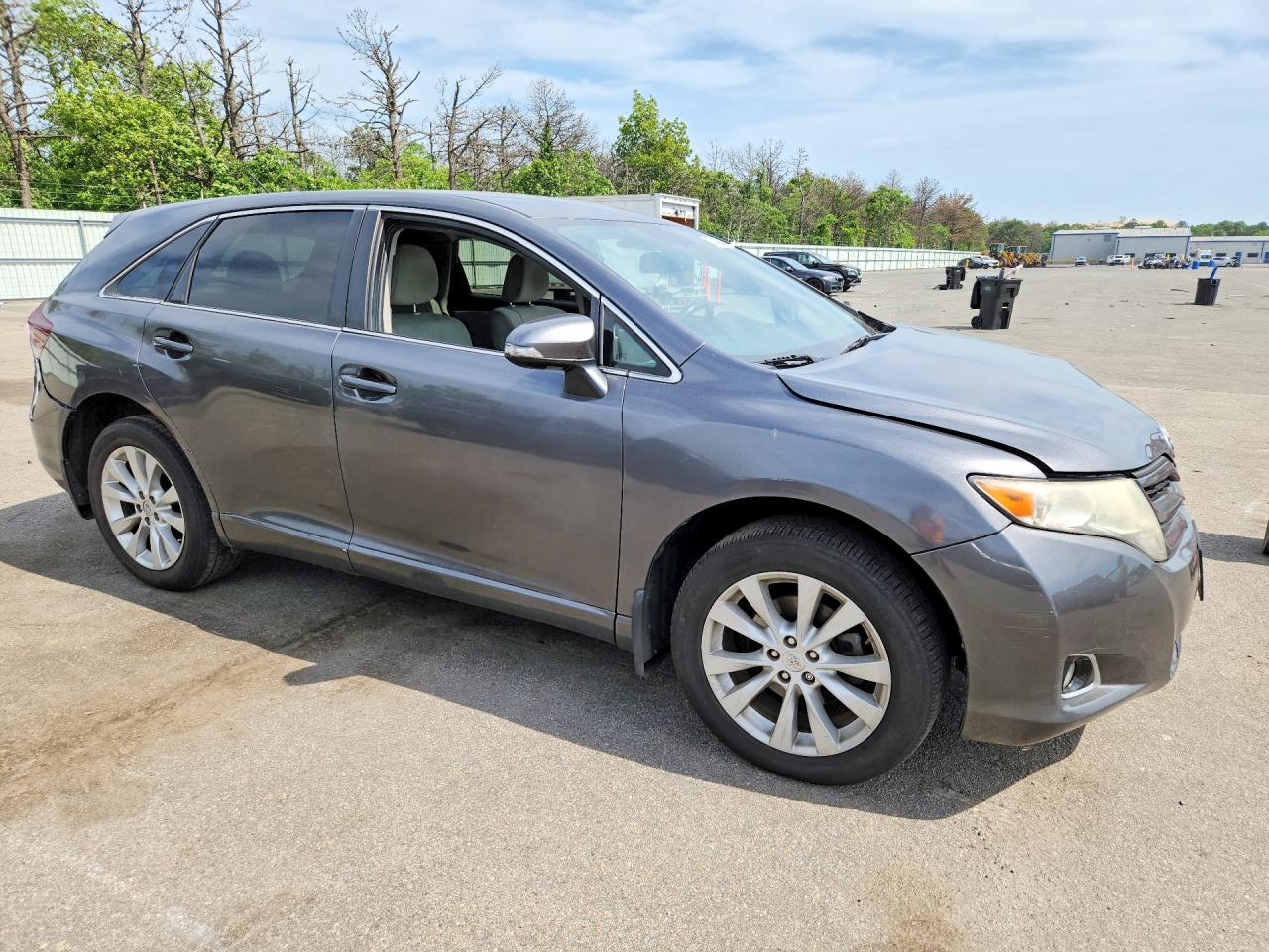 2013 Toyota Venza Le Gray vin: 4T3BA3BB4DU045921