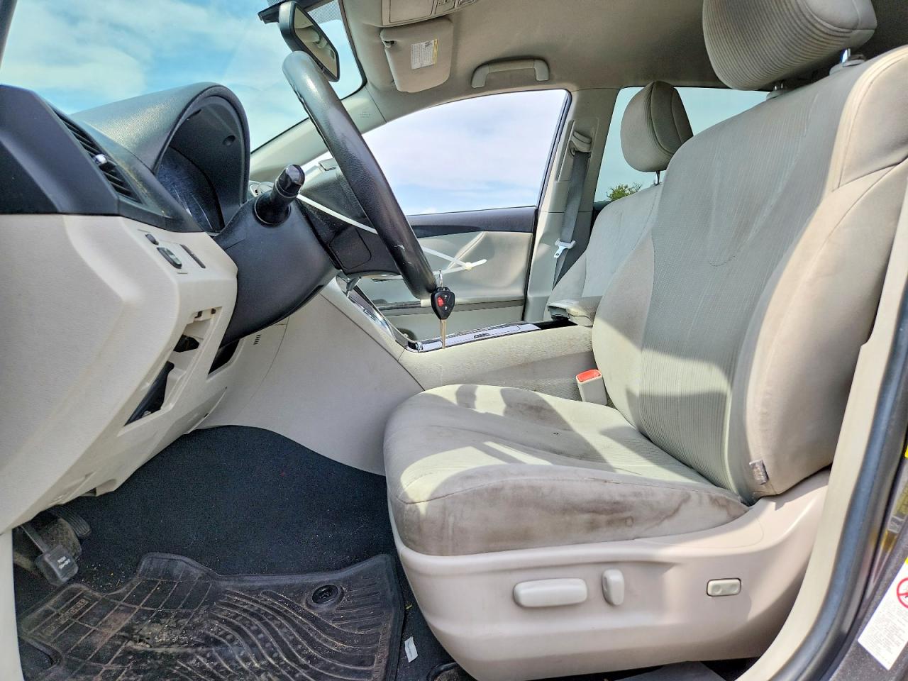 2013 Toyota Venza Le Gray vin: 4T3BA3BB4DU045921