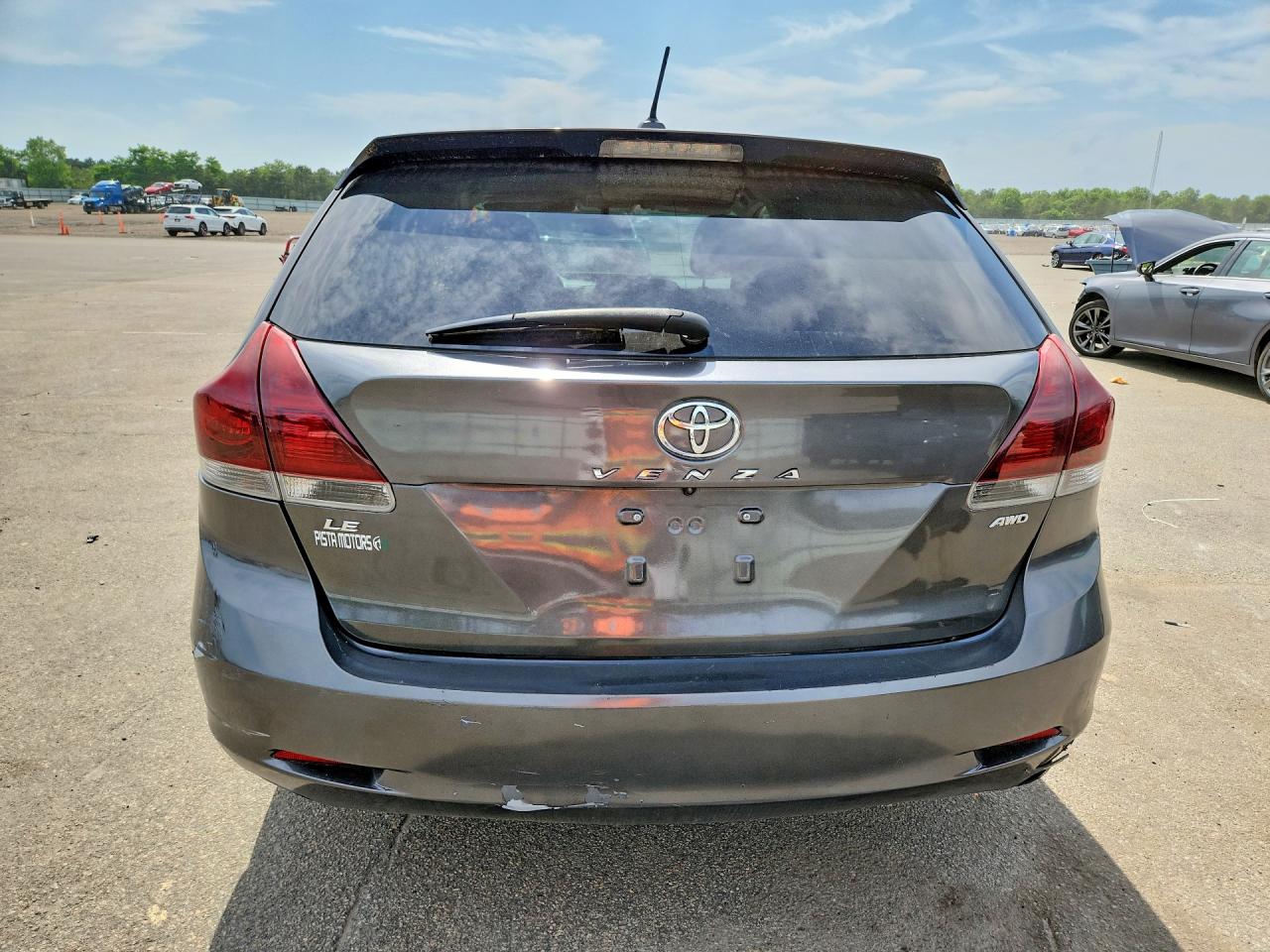 2013 Toyota Venza Le Gray vin: 4T3BA3BB4DU045921