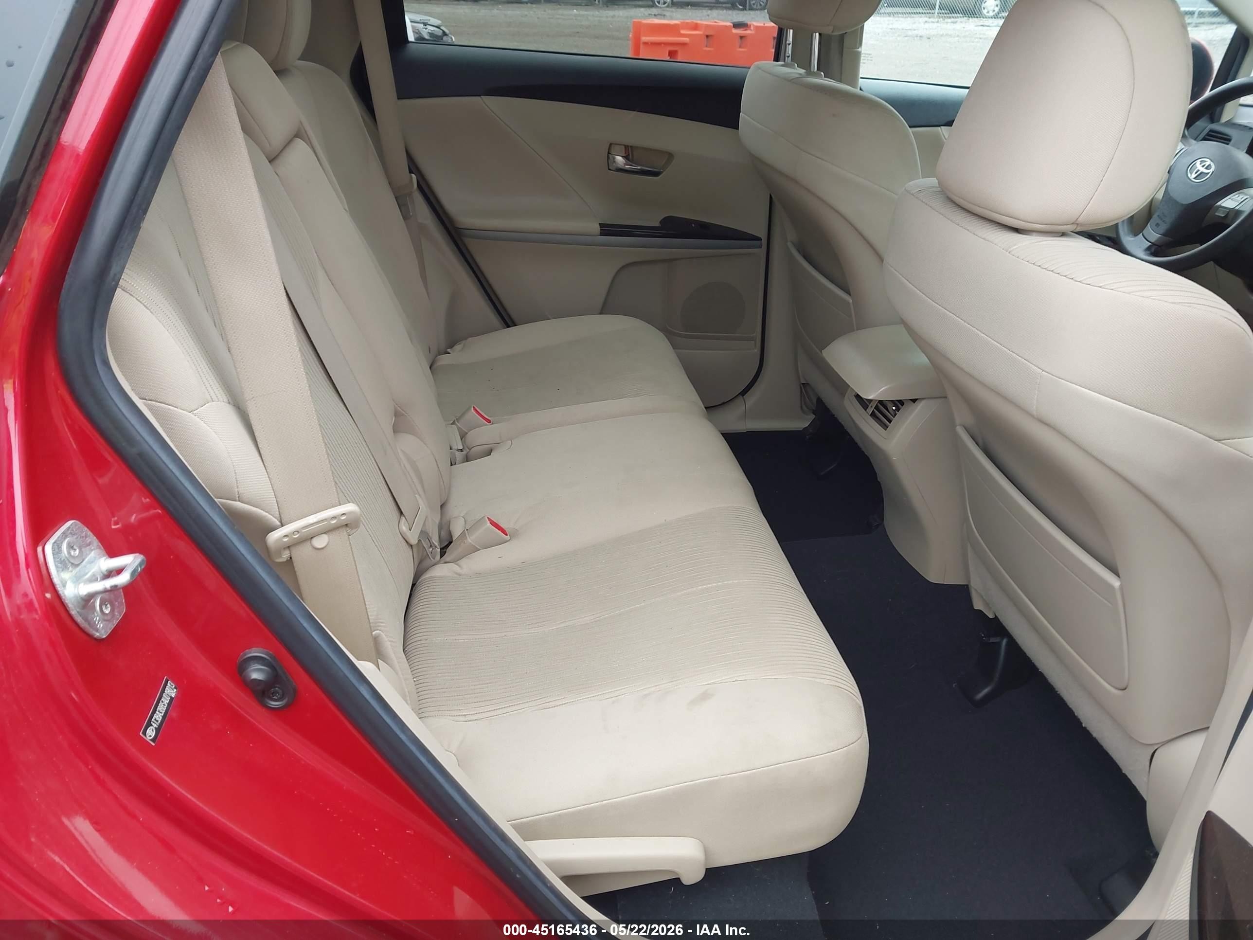 2010 Toyota Venza   Red vin: 4T3BA3BB5AU018013
