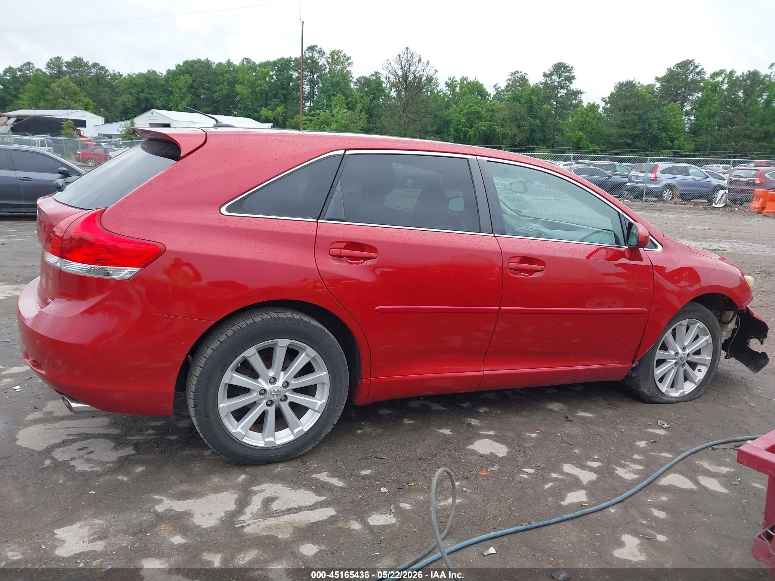2010 Toyota Venza   Red vin: 4T3BA3BB5AU018013