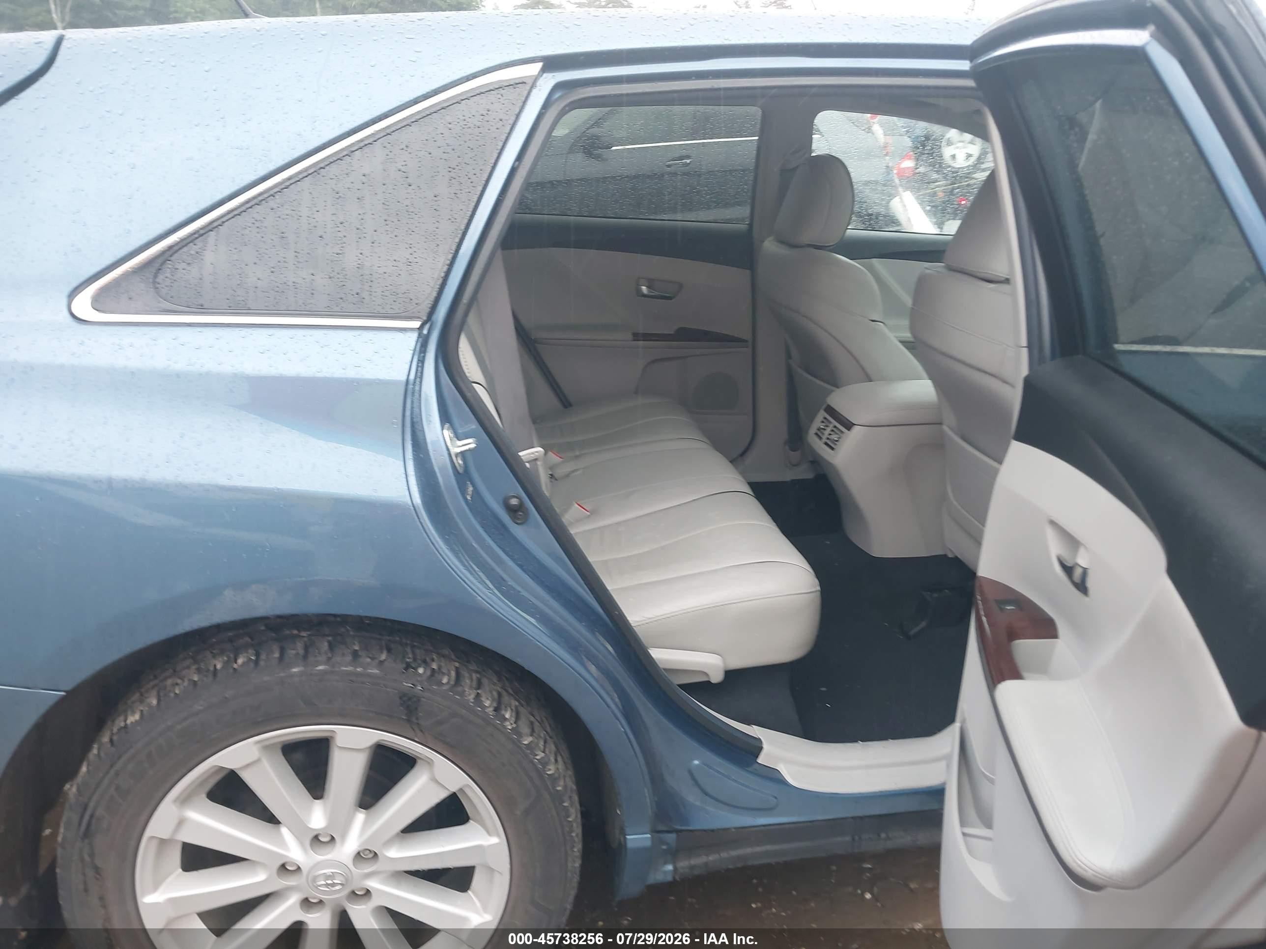 2011 Toyota Venza   Blue vin: 4T3BA3BB5BU023018