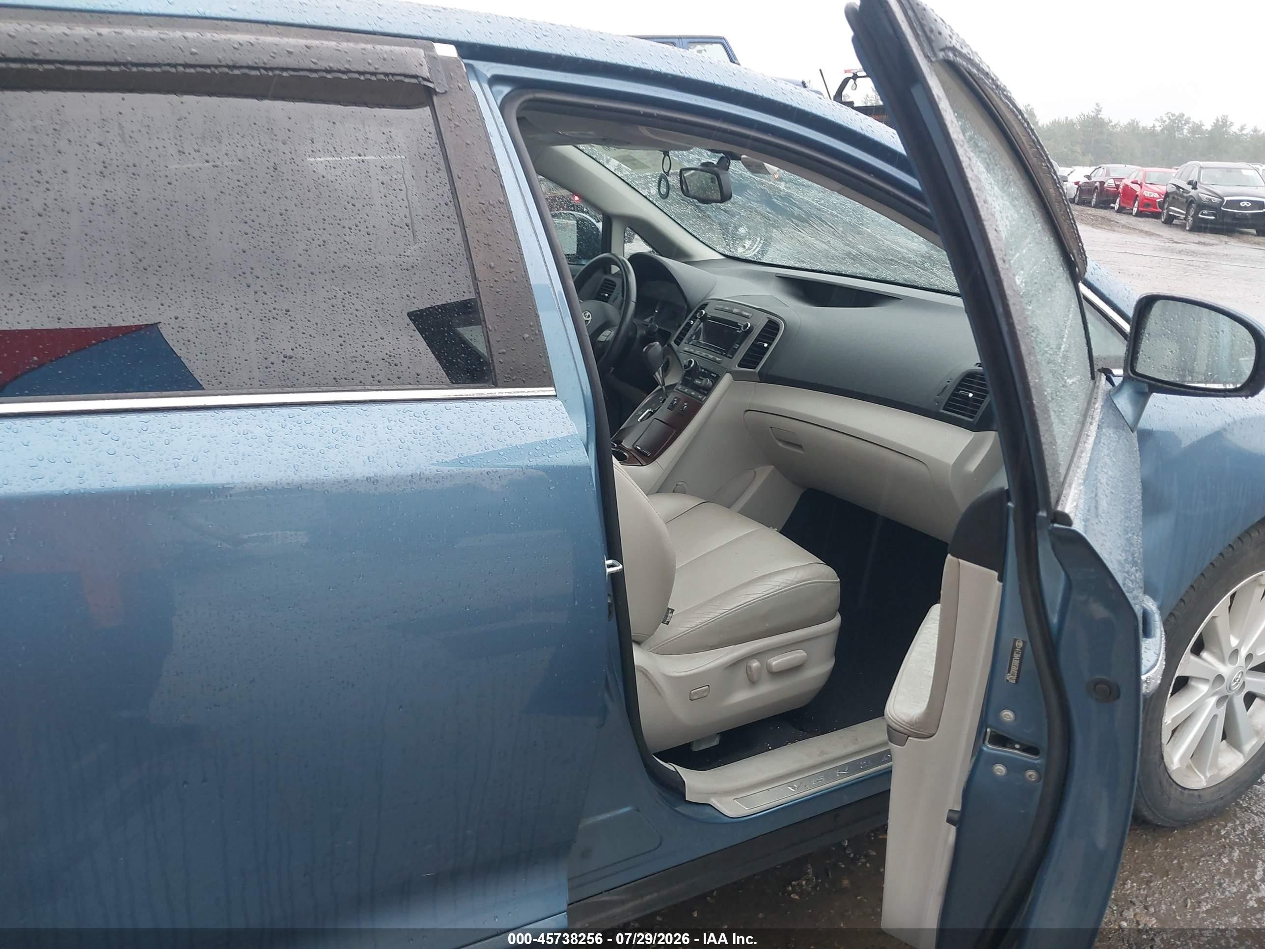 2011 Toyota Venza   Blue vin: 4T3BA3BB5BU023018