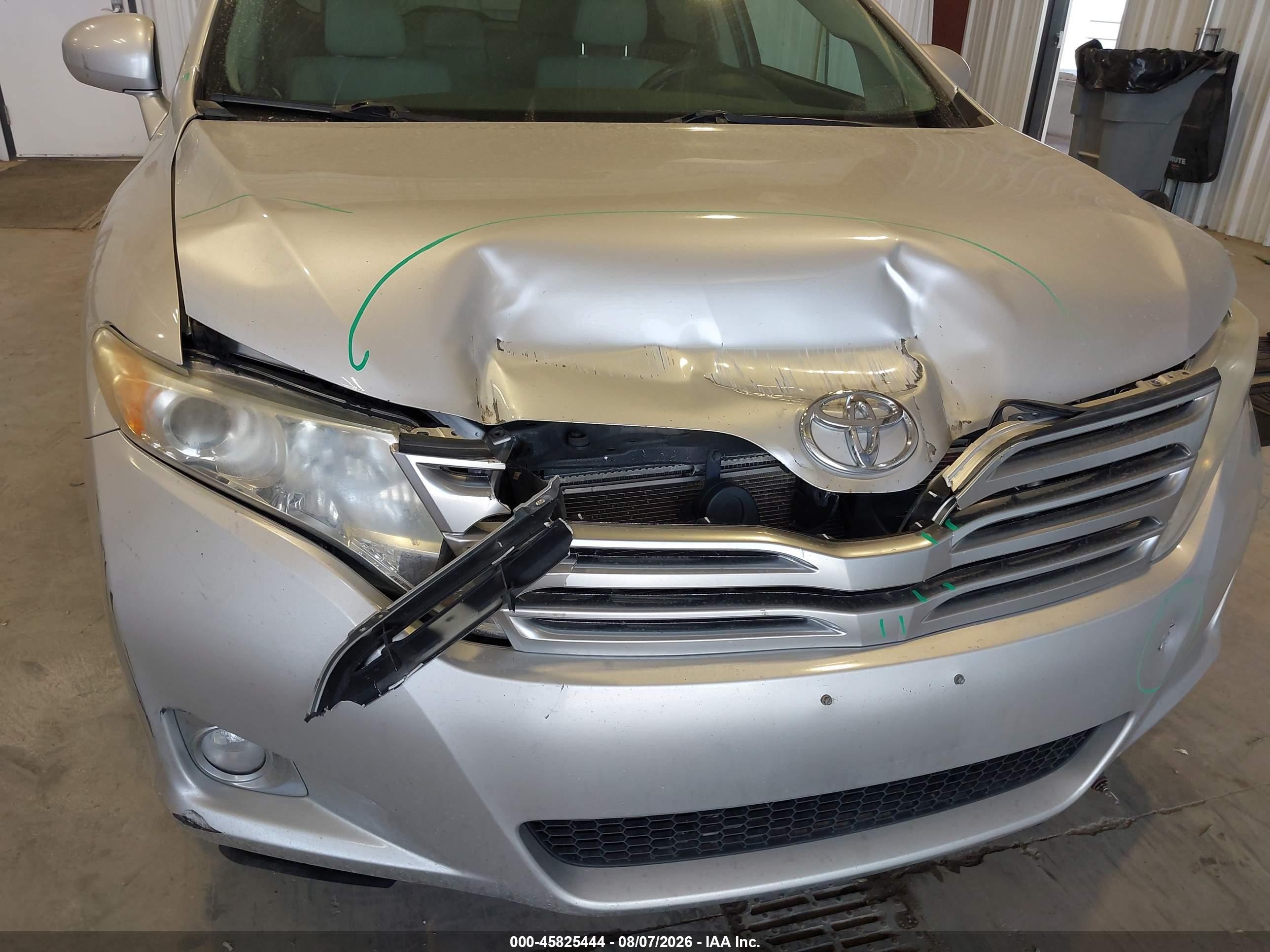 2011 Toyota Venza   Silver vin: 4T3BA3BB5BU023794