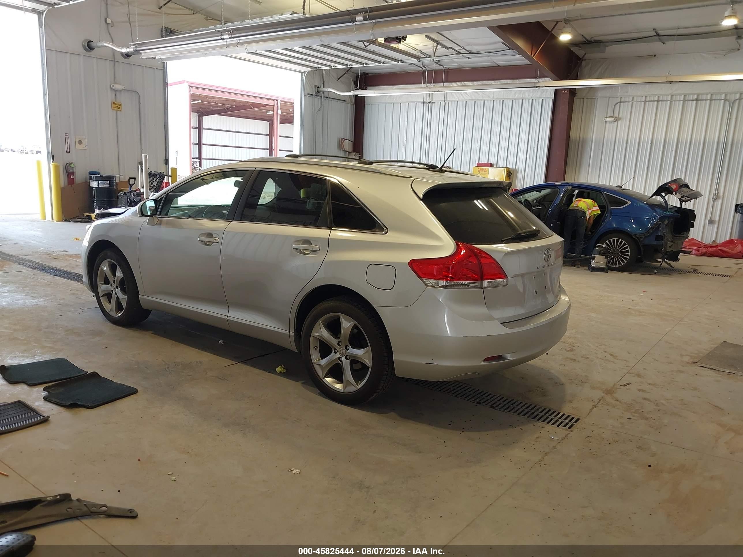 2011 Toyota Venza   Silver vin: 4T3BA3BB5BU023794
