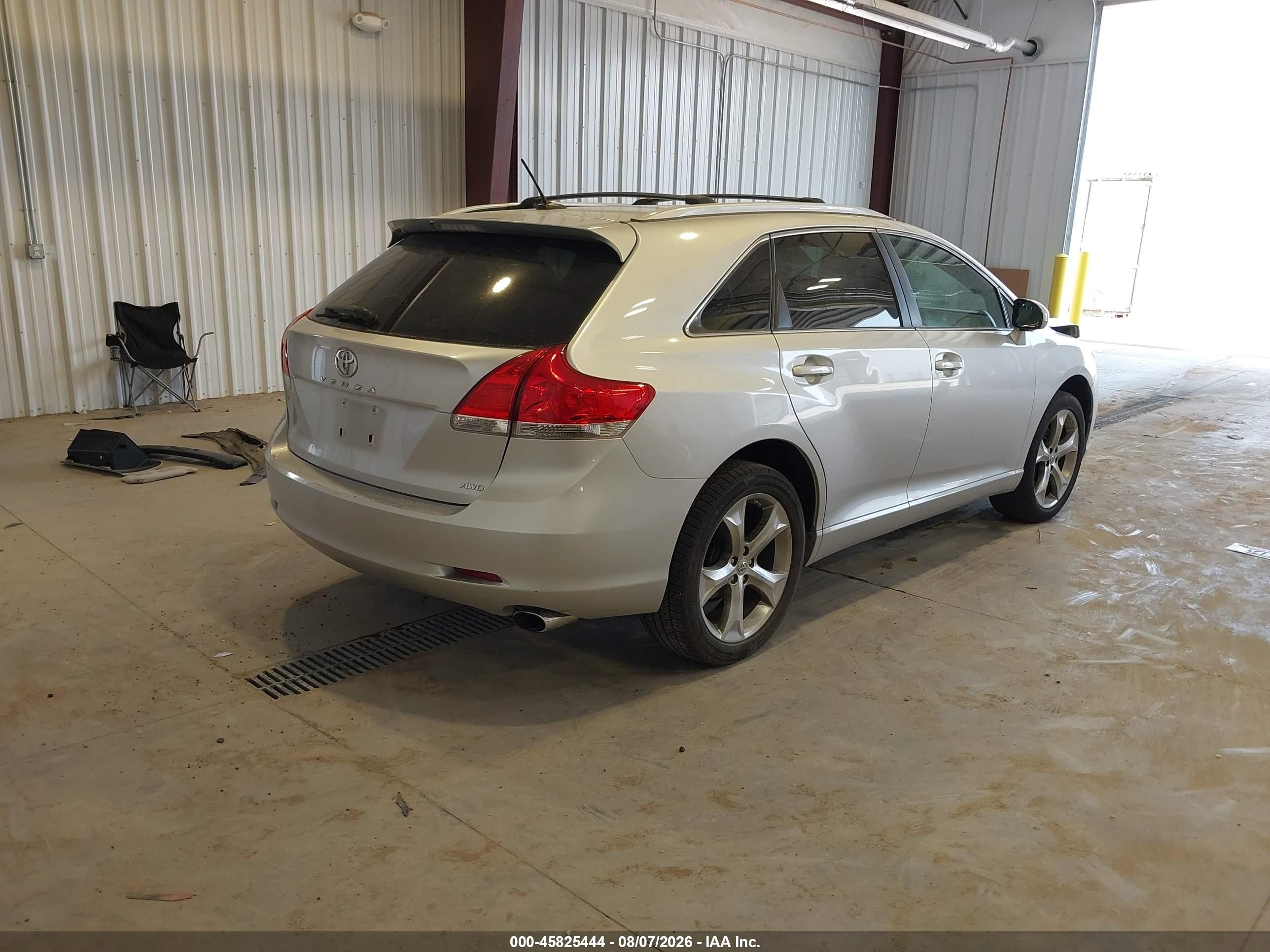 2011 Toyota Venza   Silver vin: 4T3BA3BB5BU023794