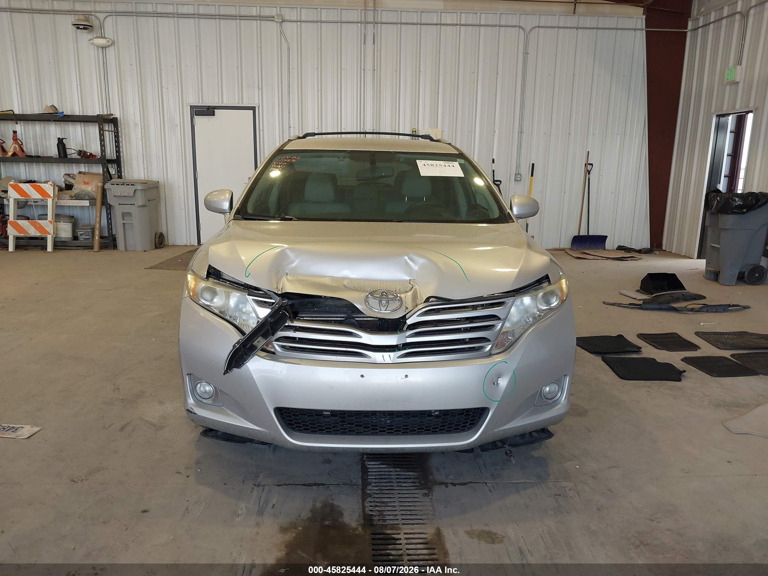 2011 Toyota Venza   Silver vin: 4T3BA3BB5BU023794