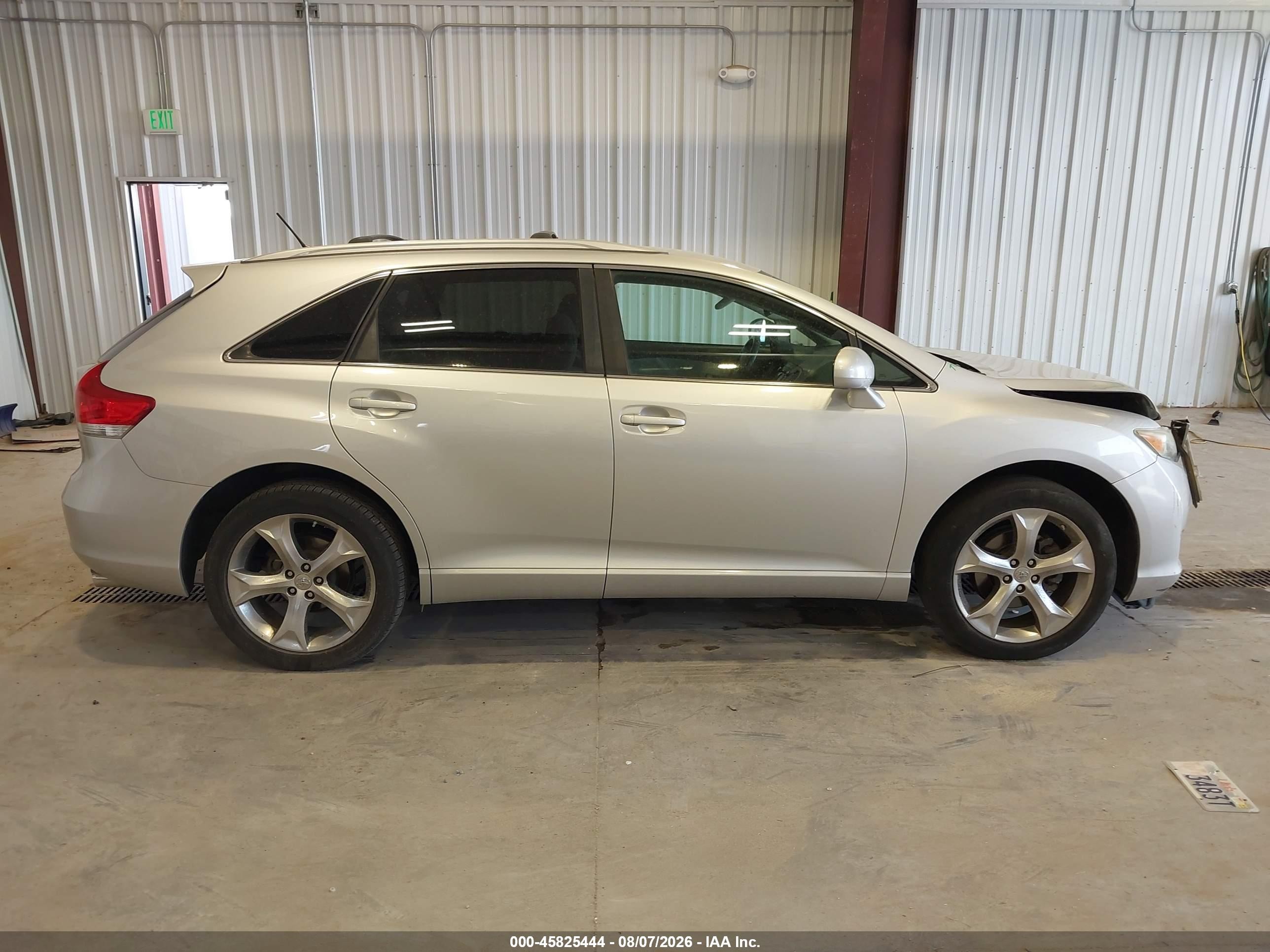 2011 Toyota Venza   Silver vin: 4T3BA3BB5BU023794