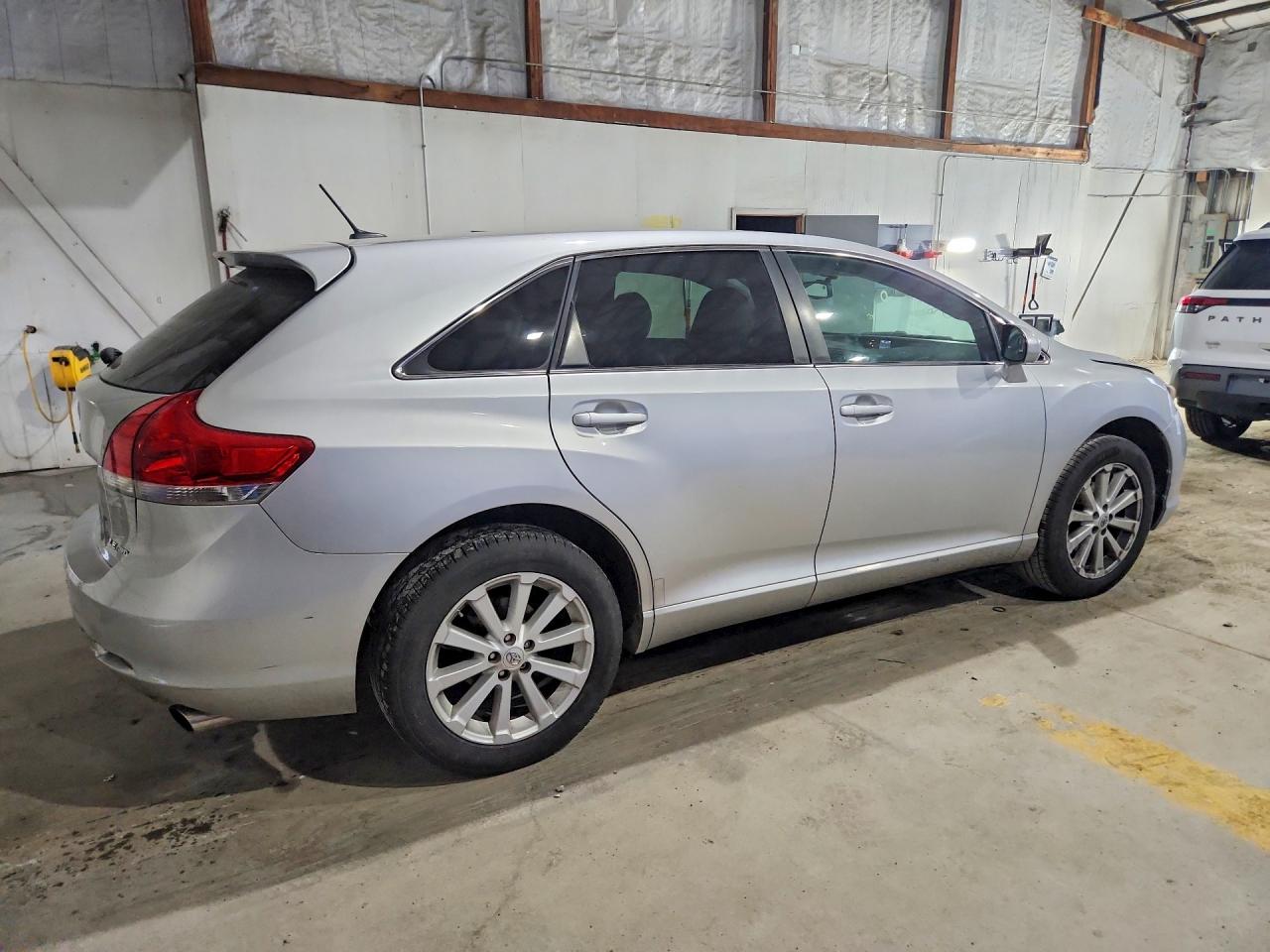 2012 Toyota Venza Le Silver vin: 4T3BA3BB5CU030746