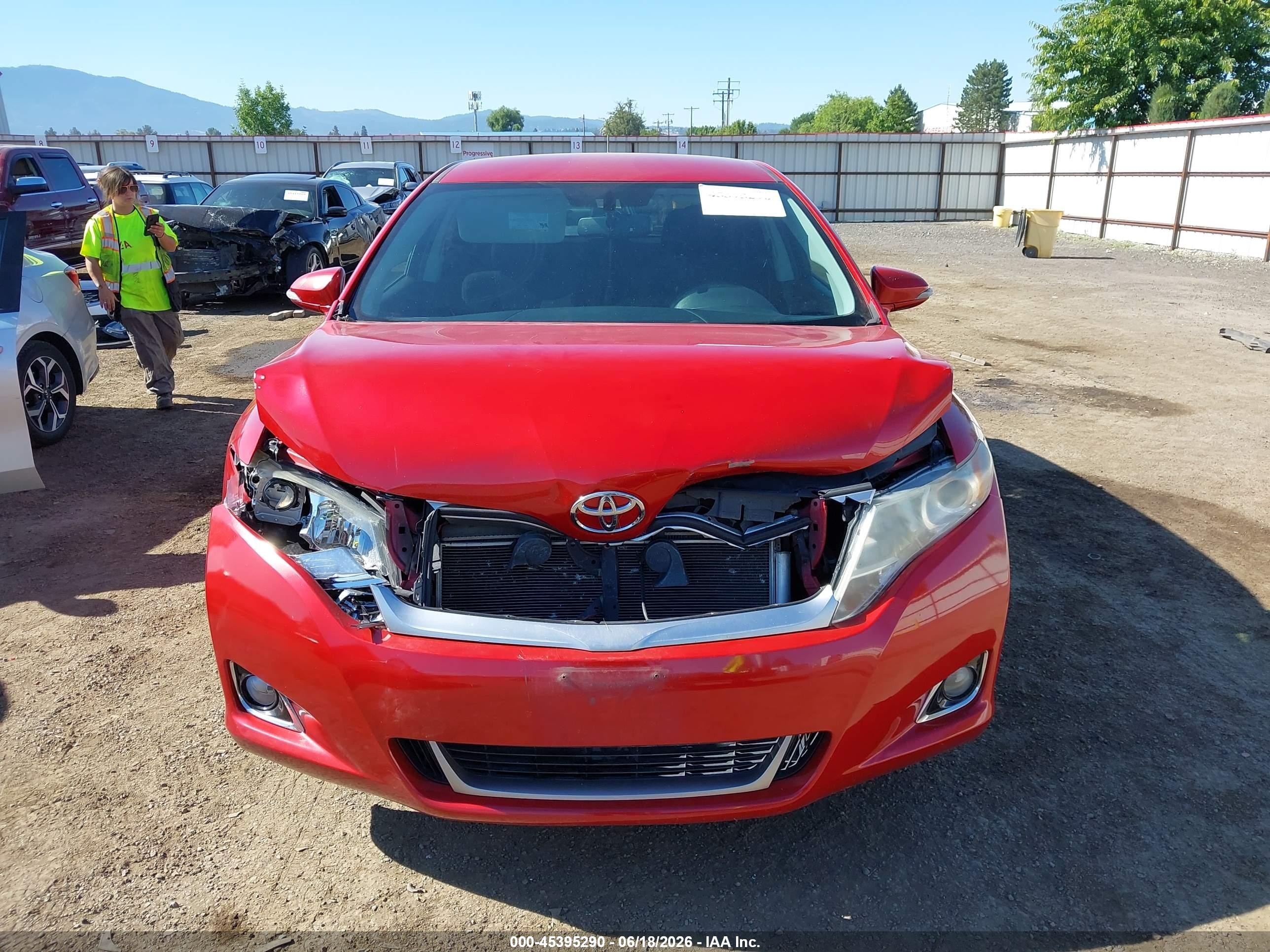 2015 Toyota Venza Le Red vin: 4T3BA3BB5FU067350
