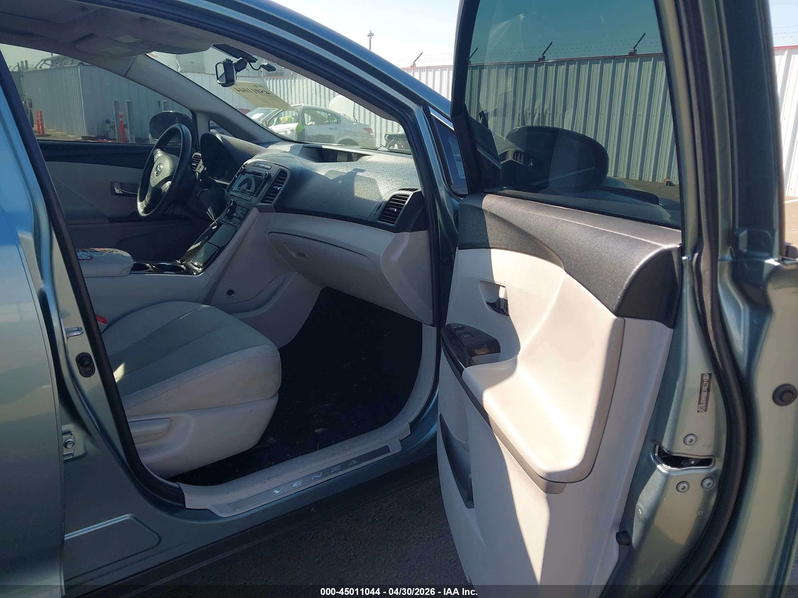 2010 Toyota Venza   Бирюзовый vin: 4T3BA3BB6AU018750