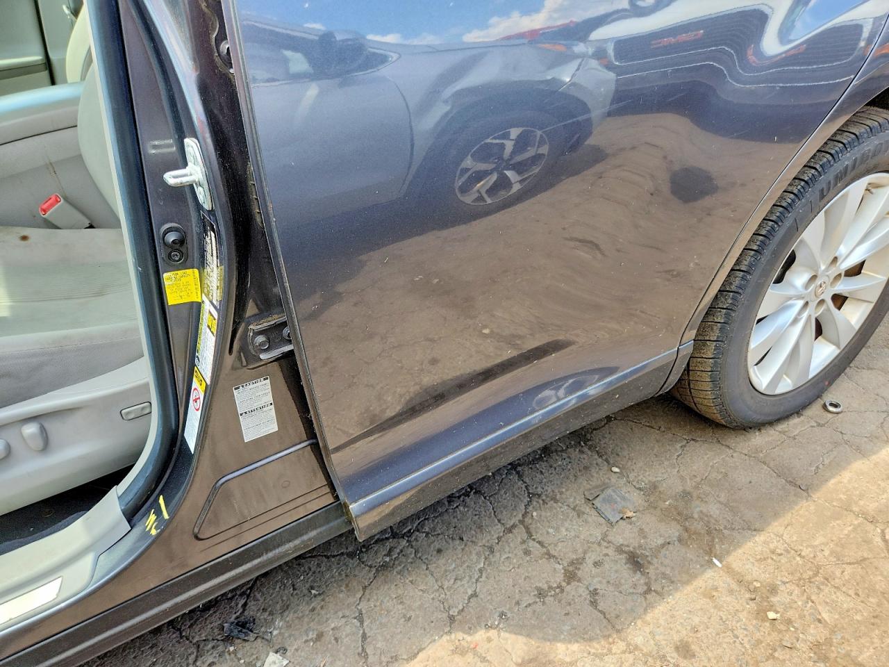 2014 Toyota Venza Le Gray vin: 4T3BA3BB7EU052251