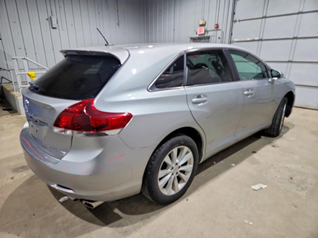 2015 Toyota Venza Le Silver vin: 4T3BA3BB7FU075997