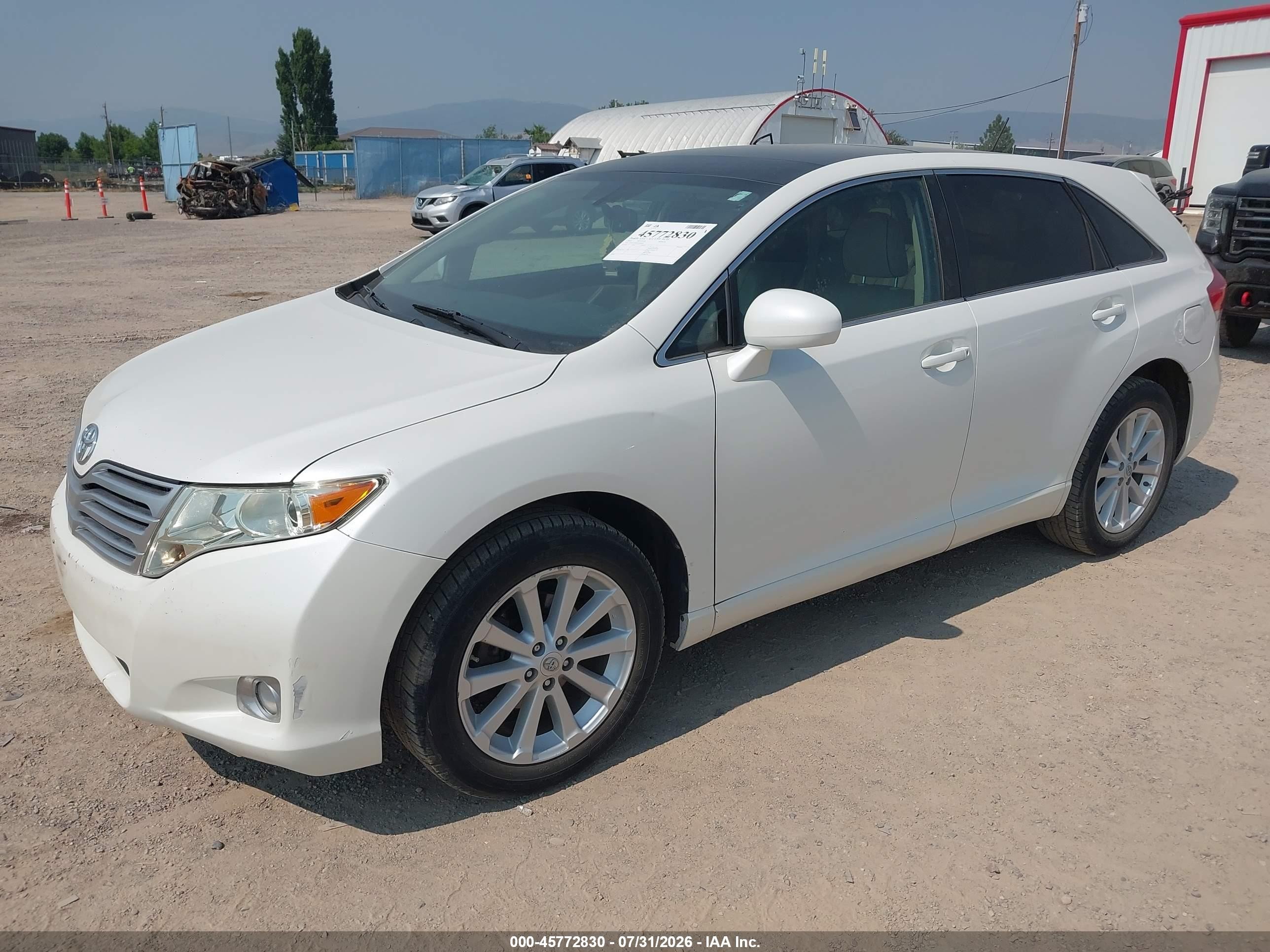 2010 Toyota Venza   White vin: 4T3BA3BB8AU018863