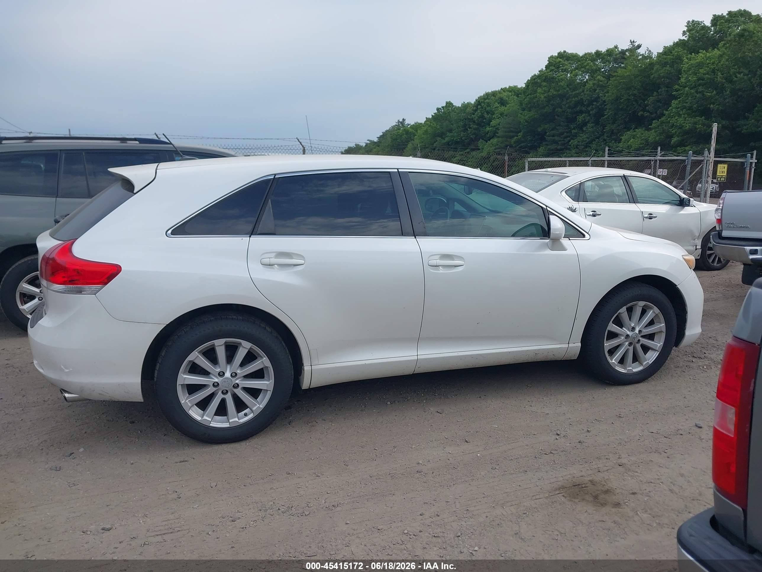 2012 Toyota Venza Le White vin: 4T3BA3BB8CU030076