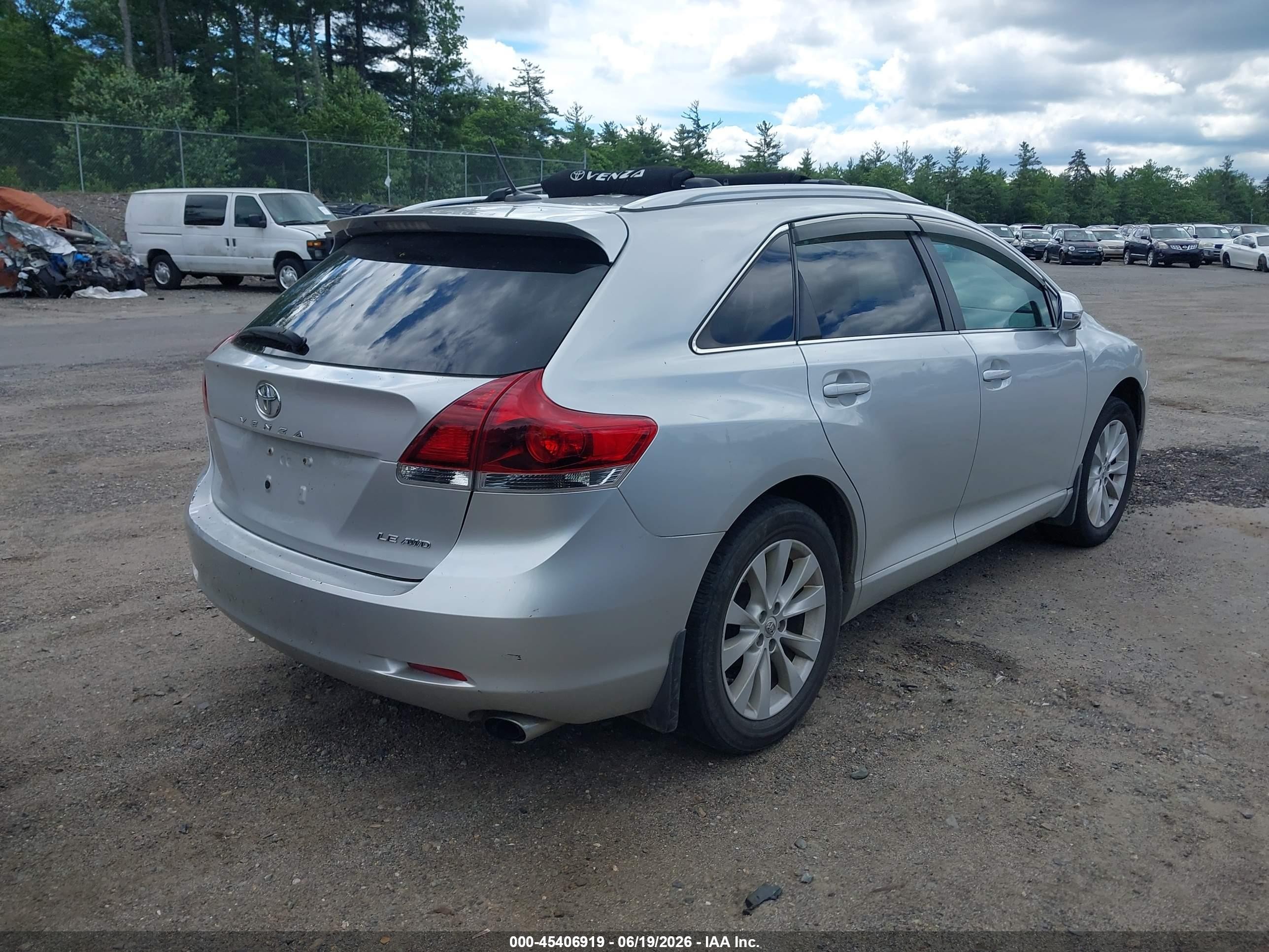 2013 Toyota Venza Le Silver vin: 4T3BA3BB8DU035974