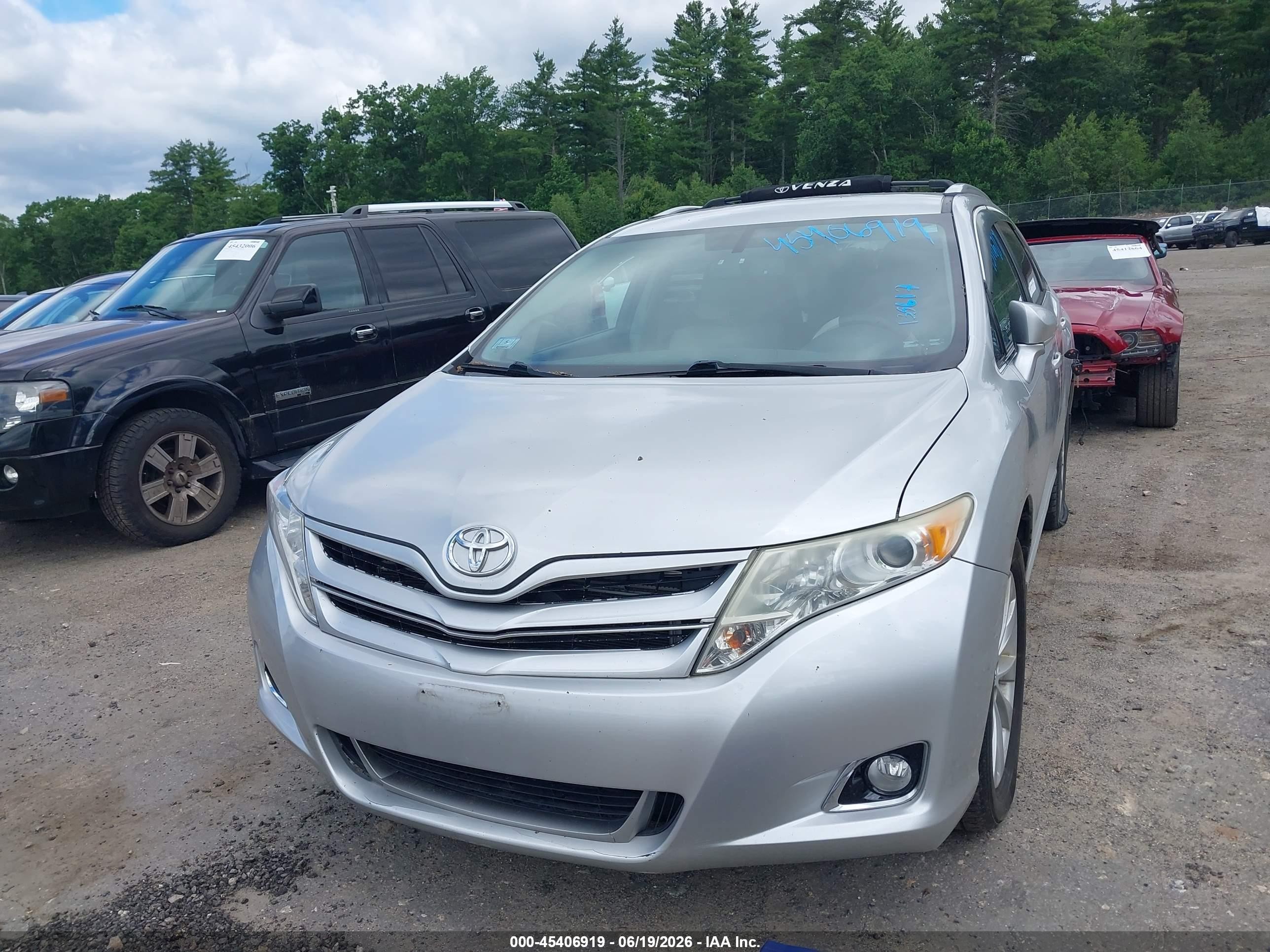2013 Toyota Venza Le Silver vin: 4T3BA3BB8DU035974