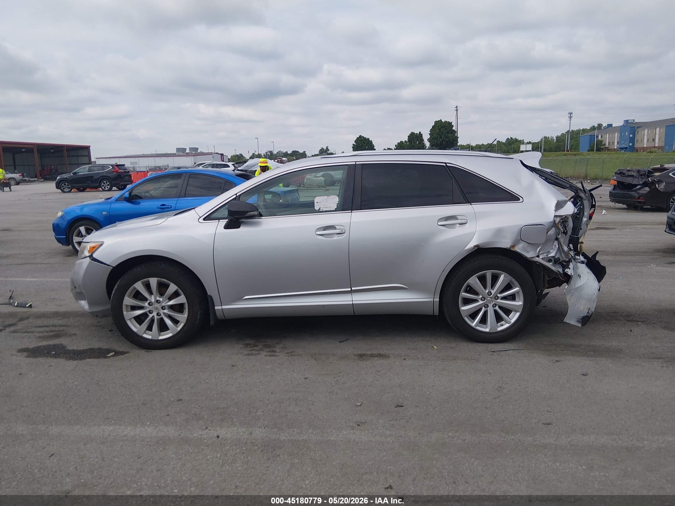 2013 Toyota Venza Le Gray vin: 4T3BA3BB8DU039328