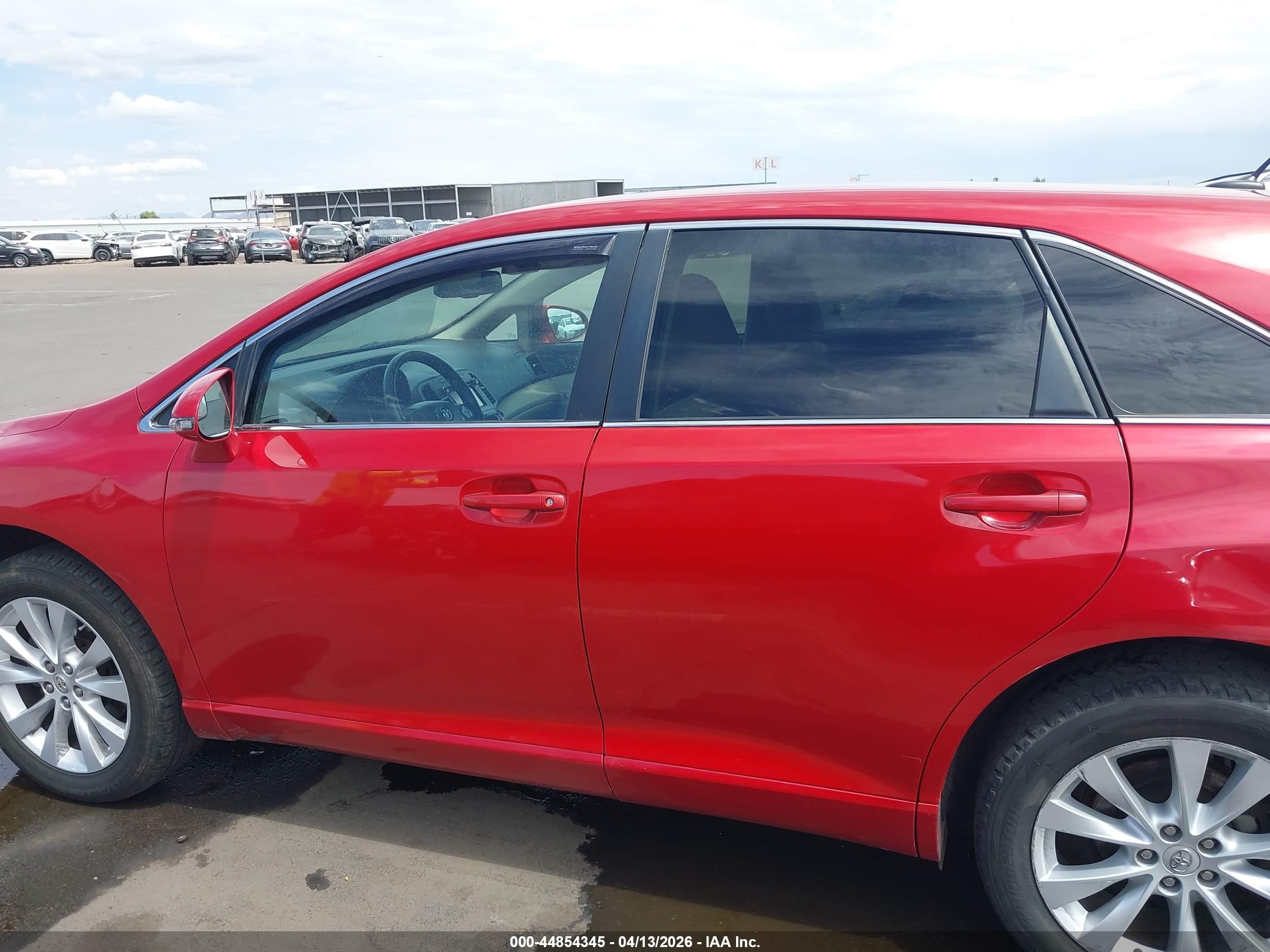 2013 Toyota Venza Le Red vin: 4T3BA3BB9DU041802