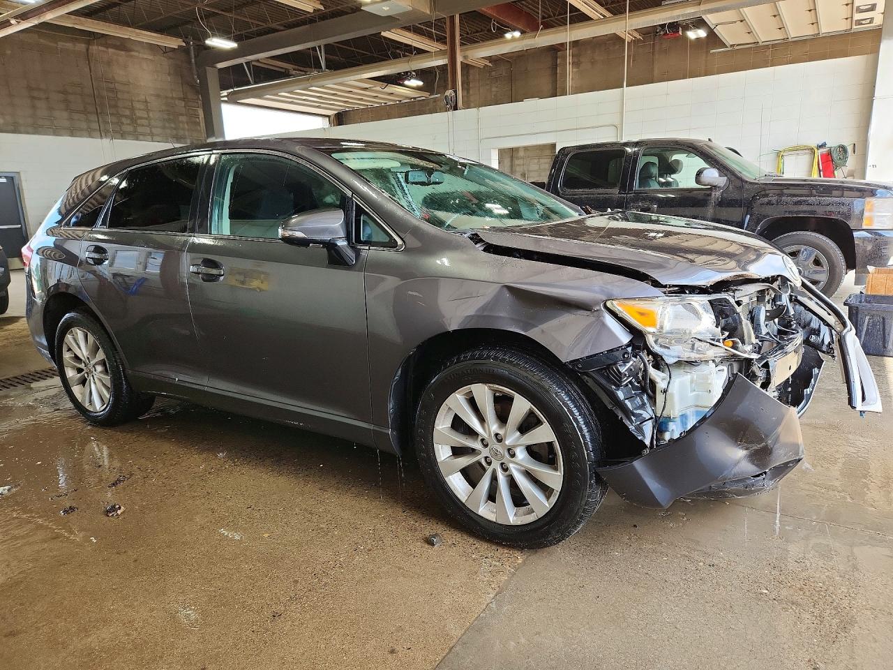 2014 Toyota Venza Le Gray vin: 4T3BA3BB9EU065129
