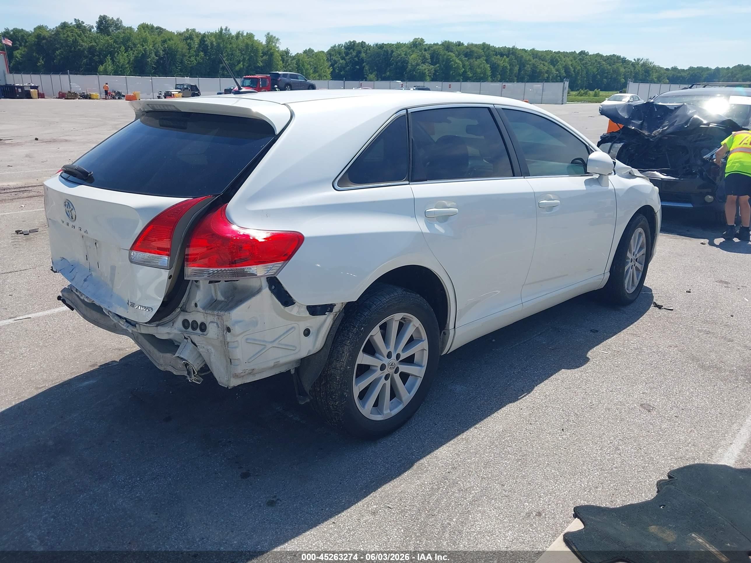 2012 Toyota Venza Le White vin: 4T3BA3BBXCU029026
