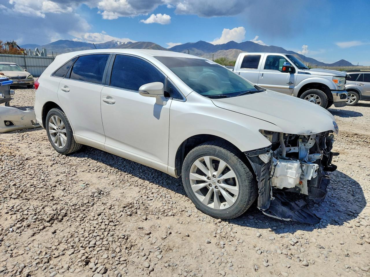 2015 Toyota Venza Le White vin: 4T3BA3BBXFU068042