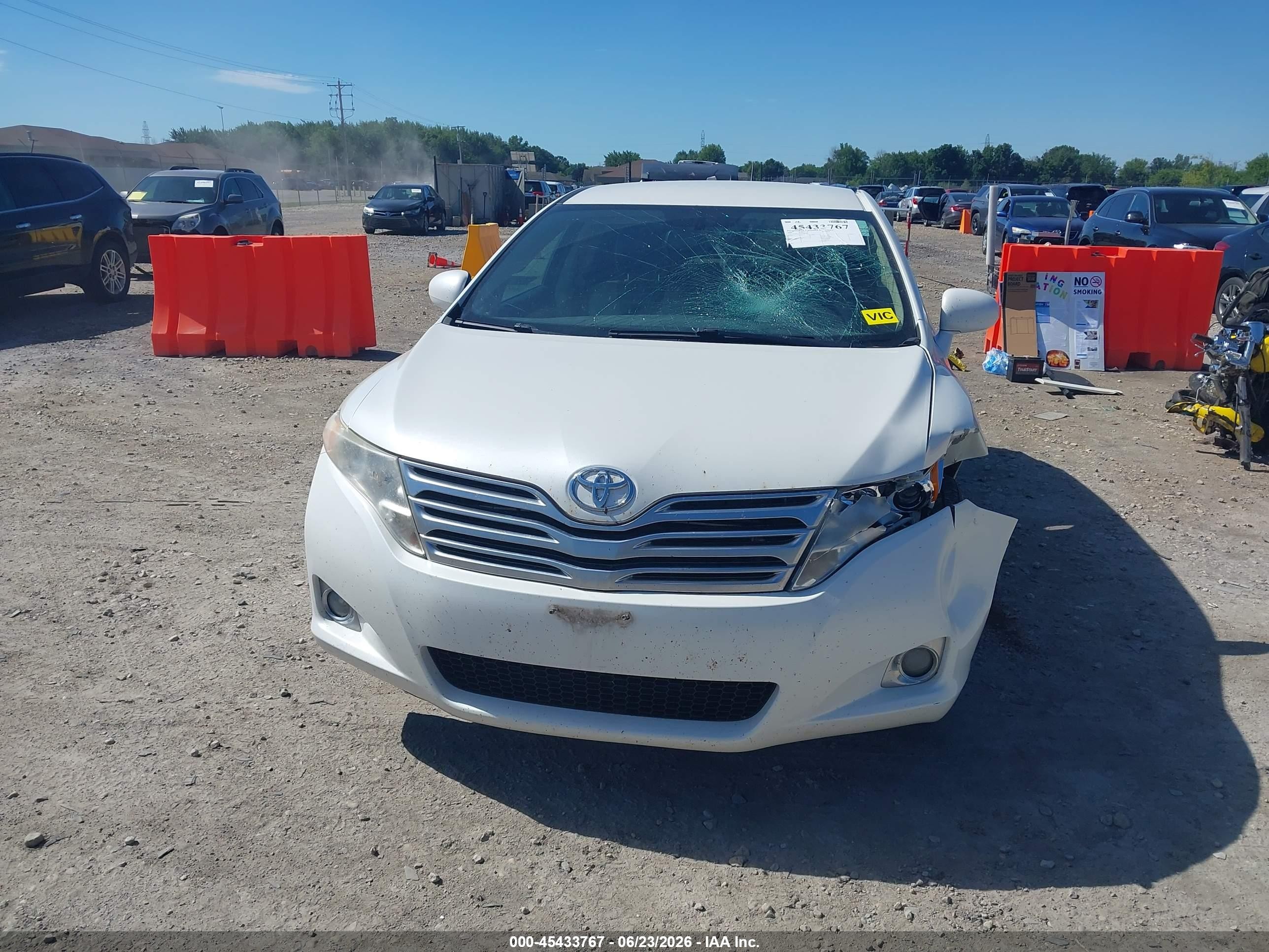 2009 Toyota Venza   White vin: 4T3BE11A19U008642