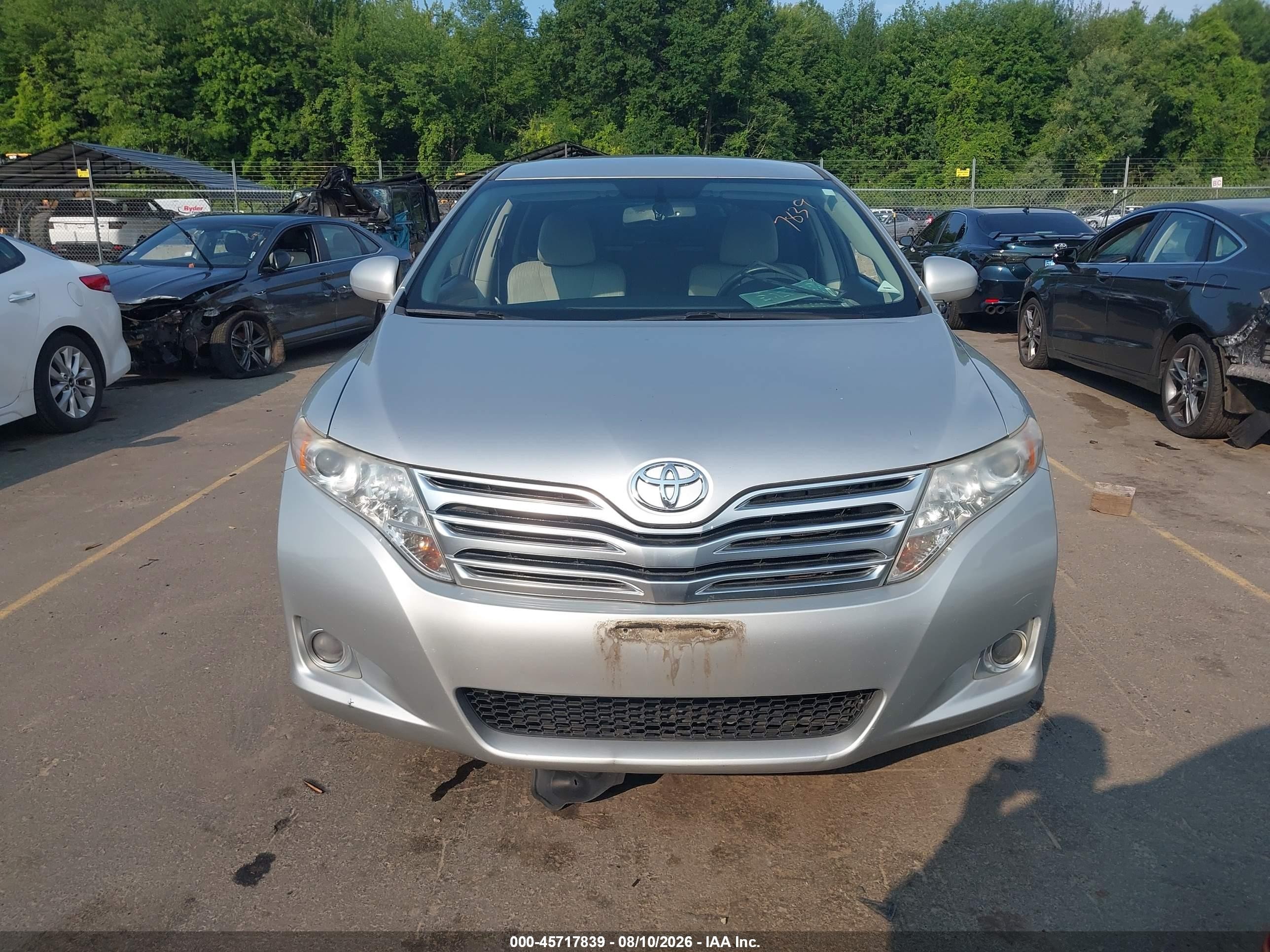 2009 Toyota Venza   Silver vin: 4T3BE11A99U006525