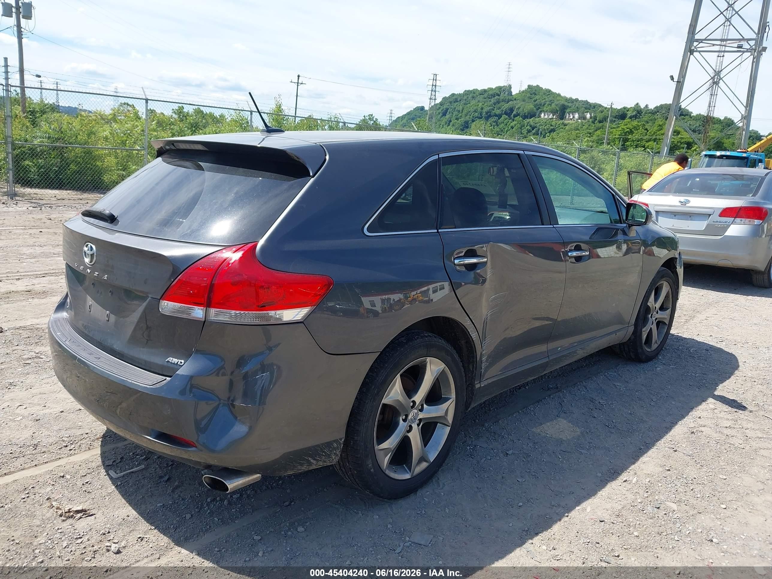 2009 Toyota Venza Base V6 Gray vin: 4T3BK11A29U021487