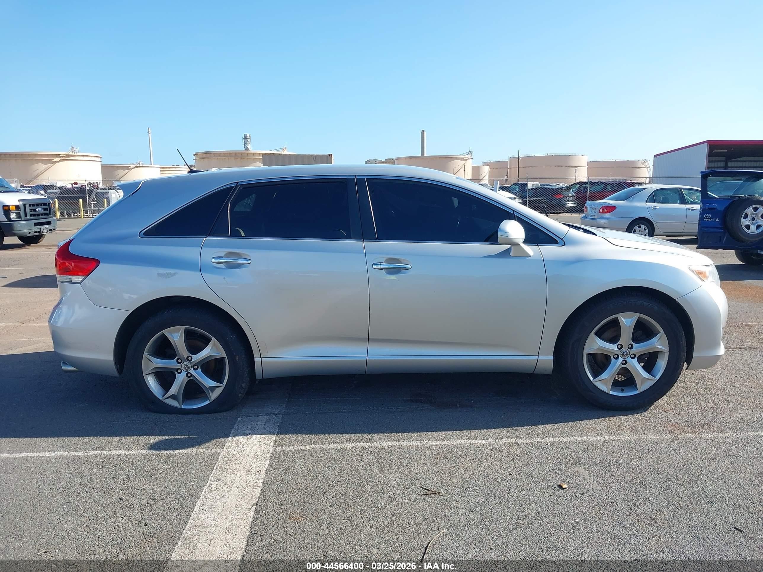 2009 Toyota Venza Base V6 Silver vin: 4T3BK11A49U019983