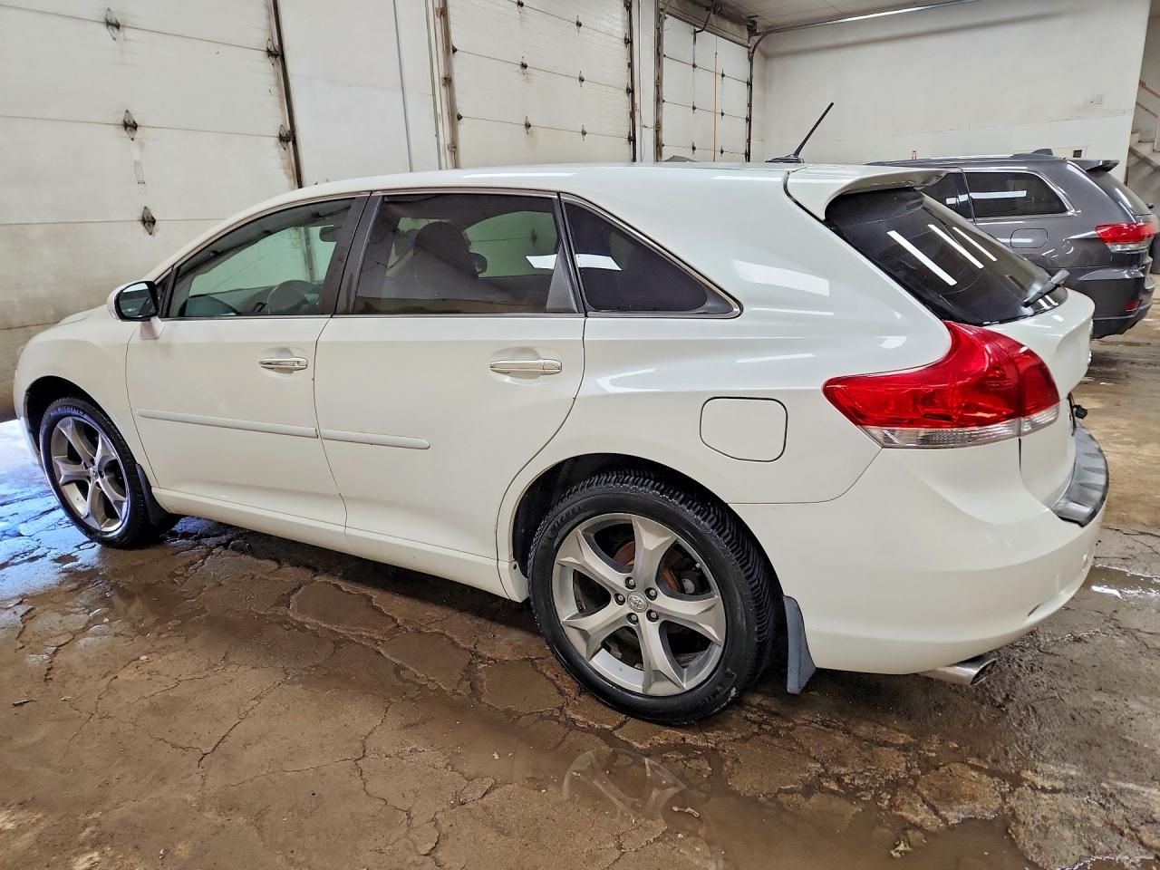 2009 Toyota Venza Awd V6 White vin: 4T3BK11A69U025445