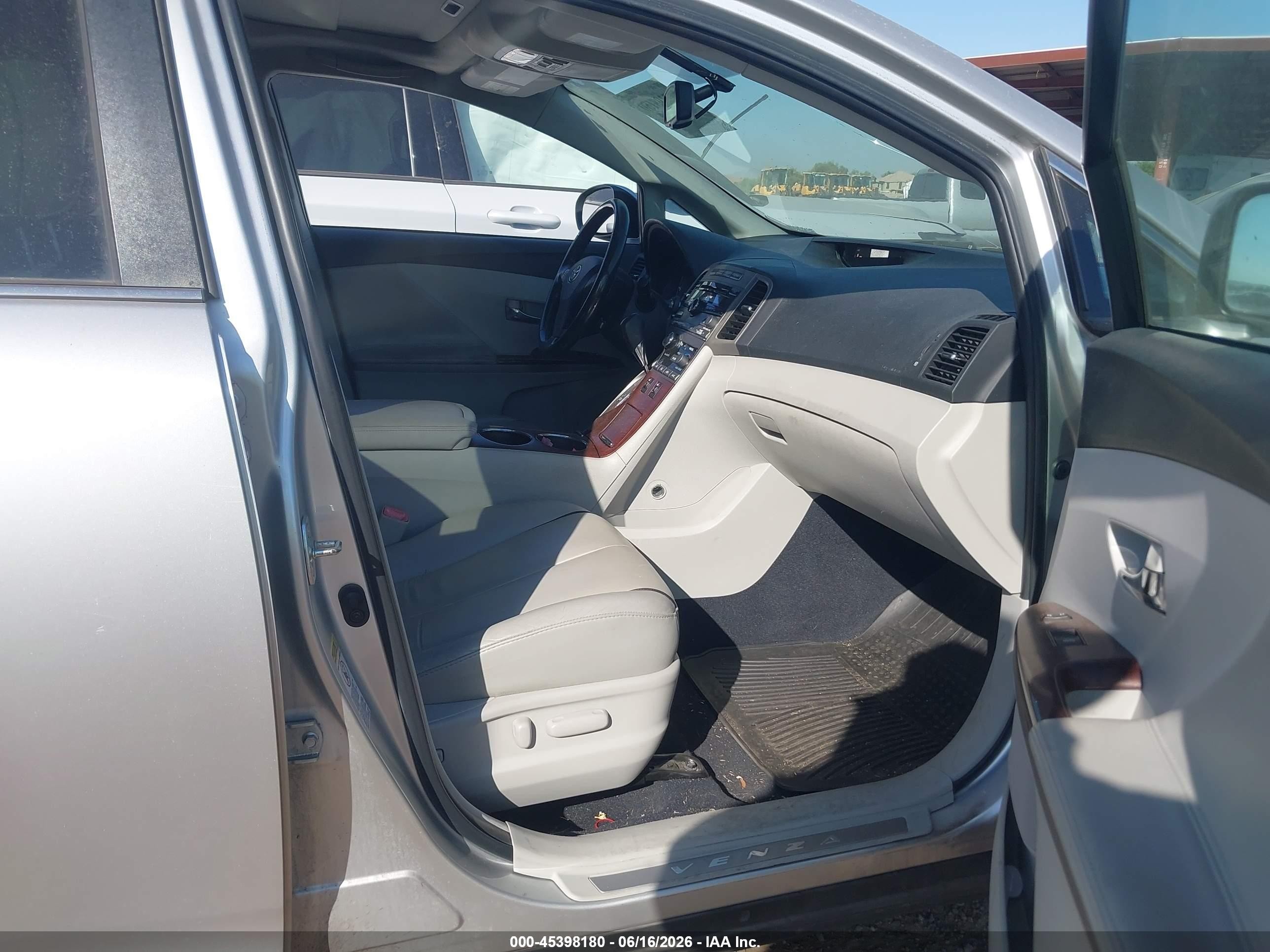 2009 Toyota Venza Base V6 Серебряный vin: 4T3BK11A79U006614