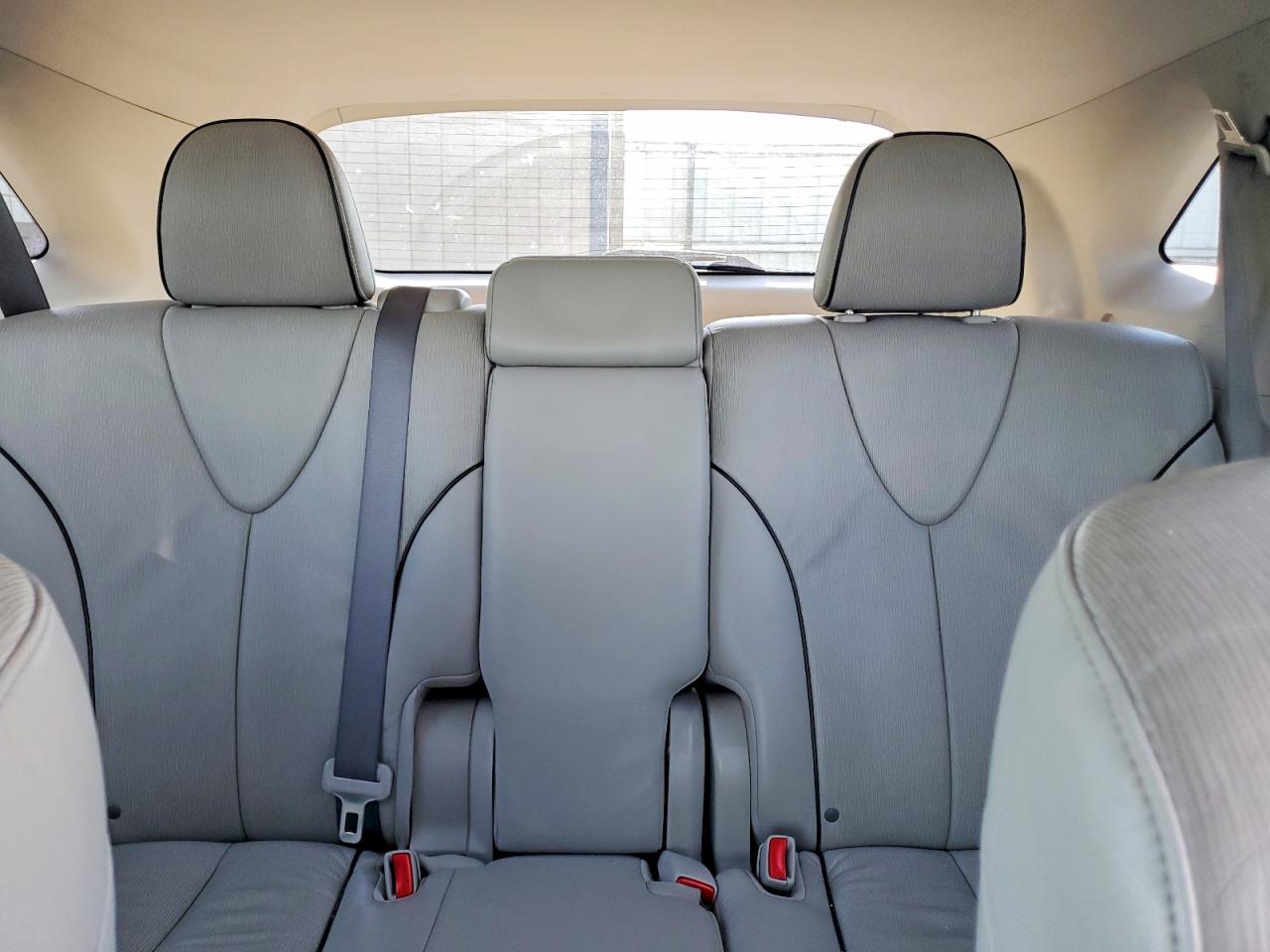 2010 Toyota Venza Awd V6 Silver vin: 4T3BK3BB0AU043558
