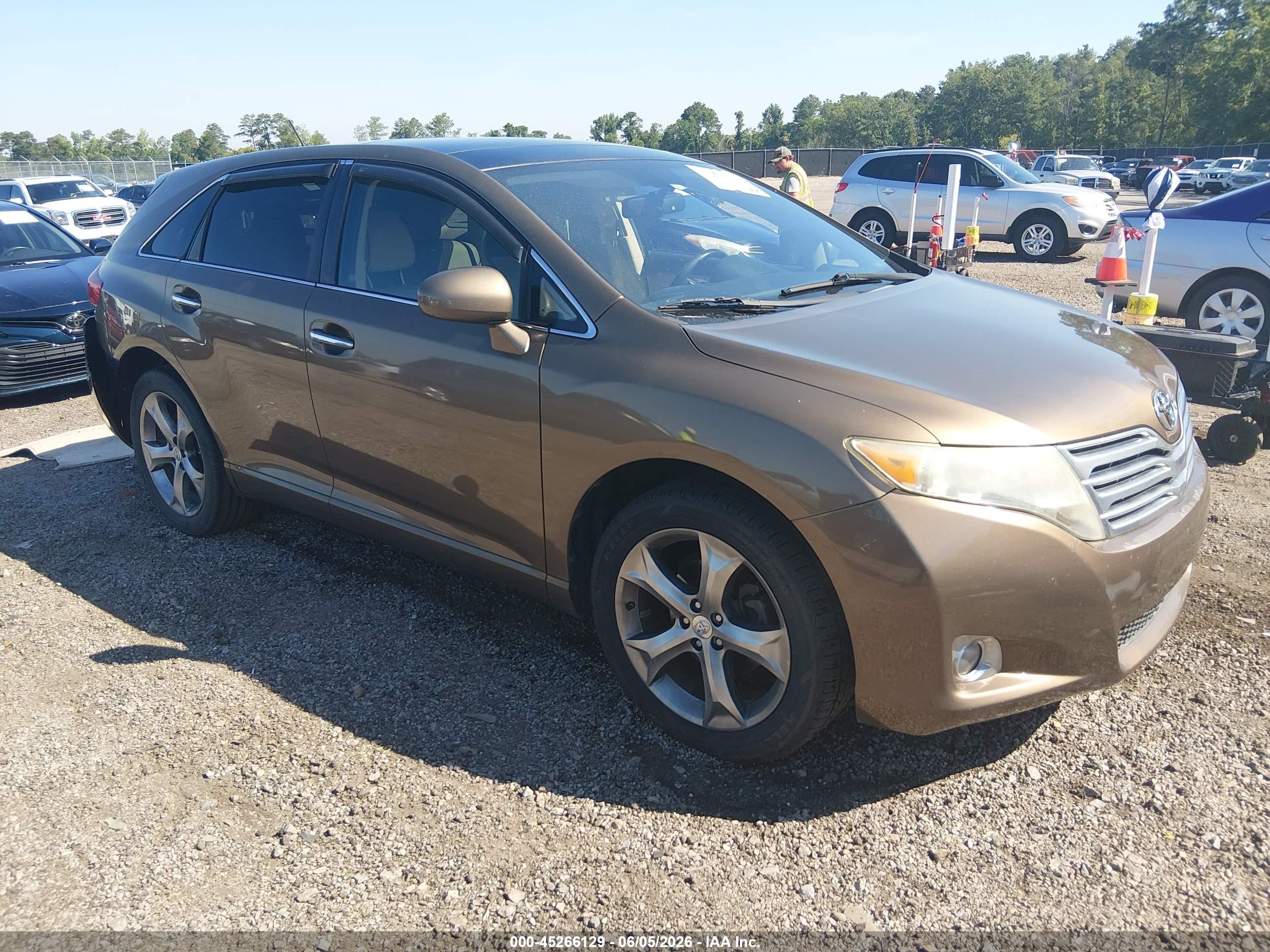 2011 Toyota Venza Base V6 Gold vin: 4T3BK3BB0BU046395