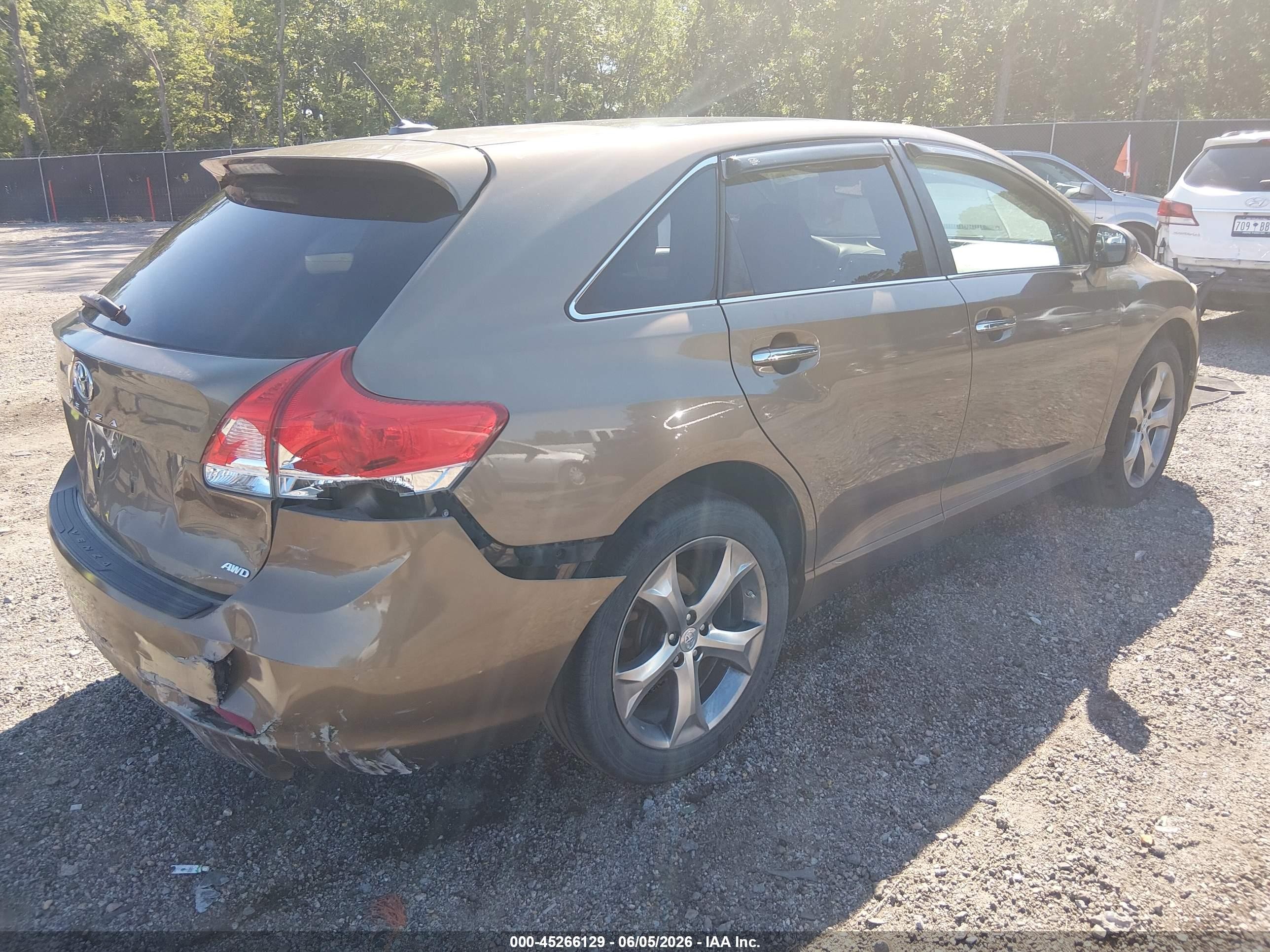 2011 Toyota Venza Base V6 Gold vin: 4T3BK3BB0BU046395
