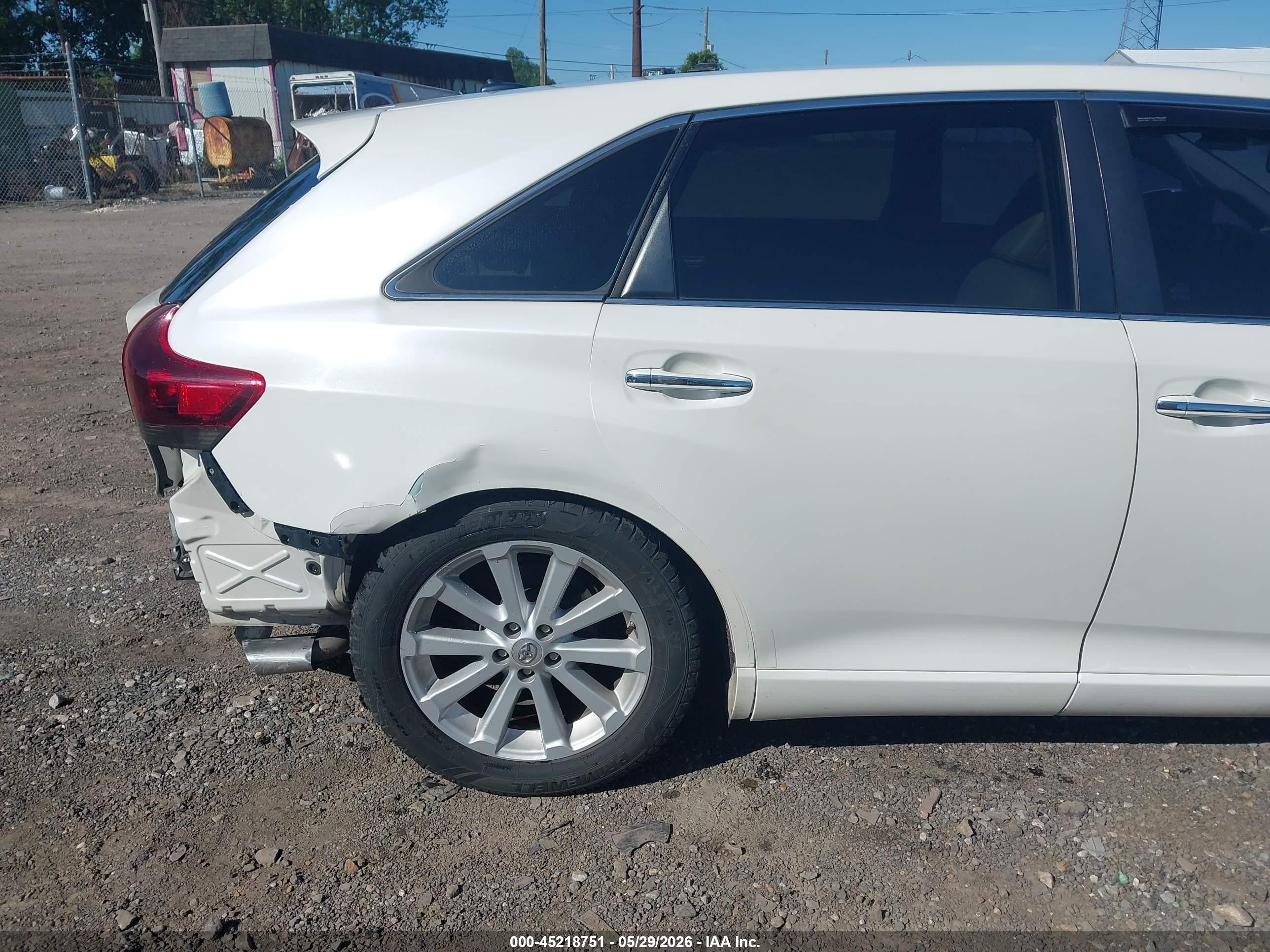 2014 Toyota Venza Xle V6 White vin: 4T3BK3BB0EU107927