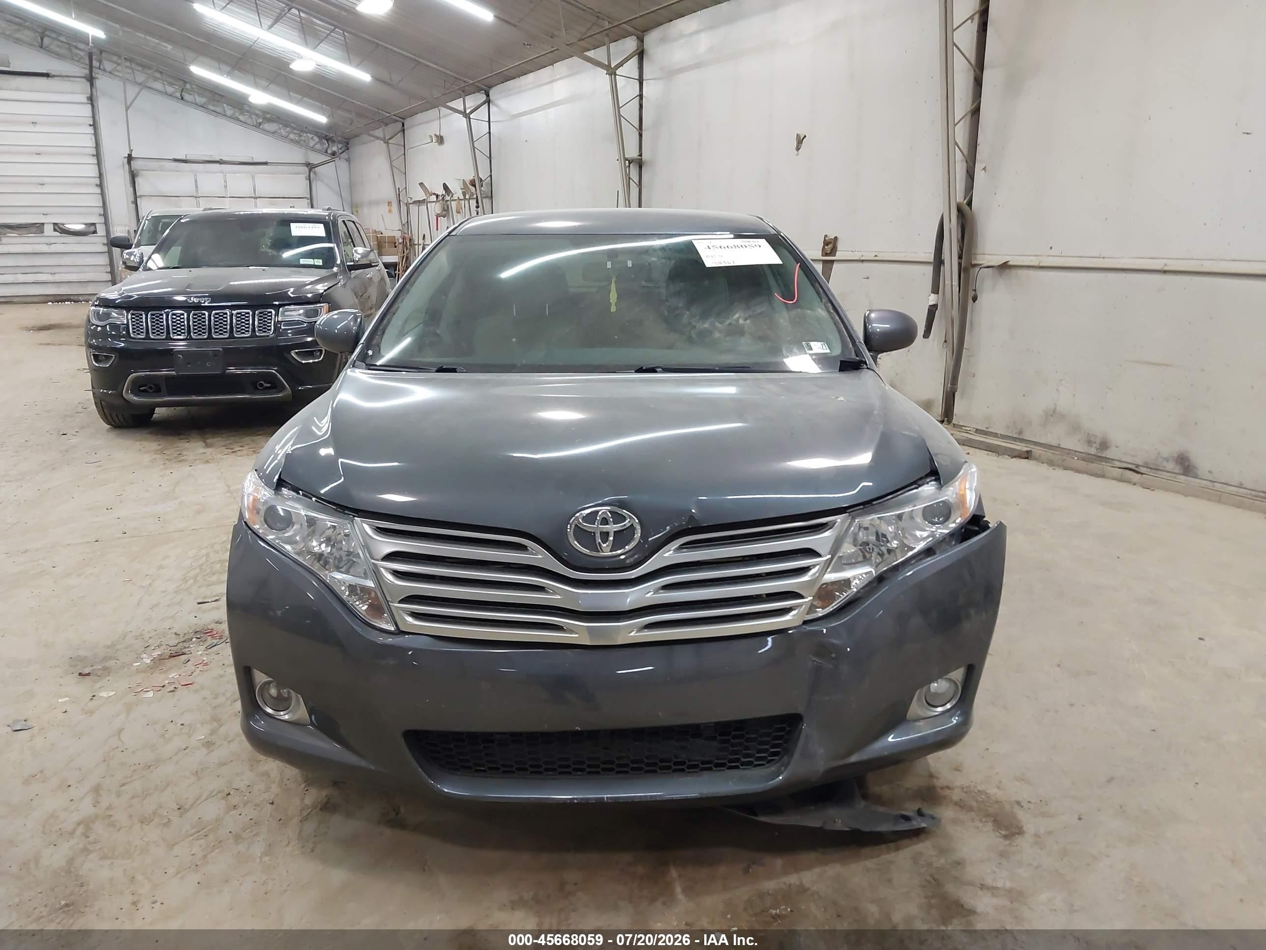 2010 Toyota Venza Base V6 Gray vin: 4T3BK3BB1AU028048
