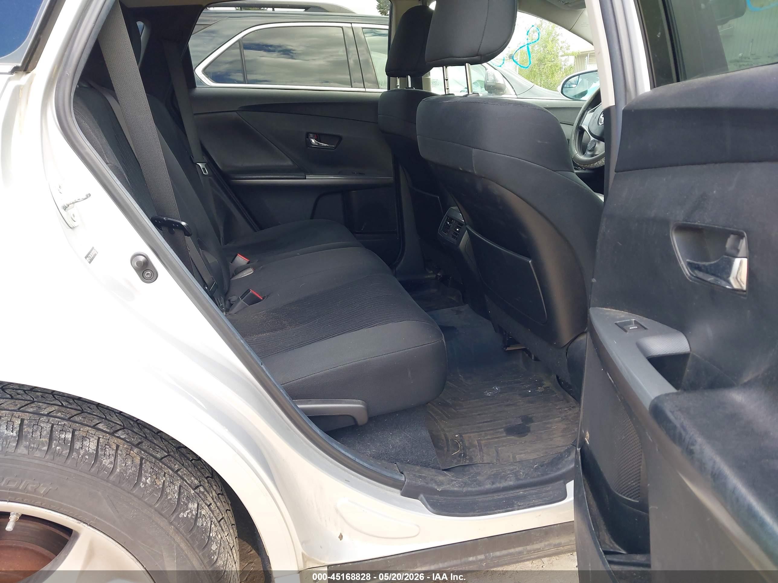 2013 Toyota Venza Le V6 Silver vin: 4T3BK3BB1DU088562