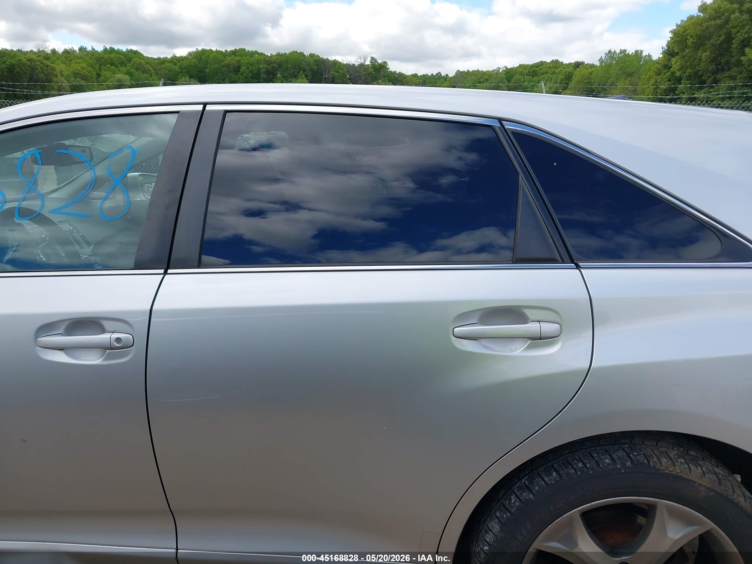 2013 Toyota Venza Le V6 Silver vin: 4T3BK3BB1DU088562