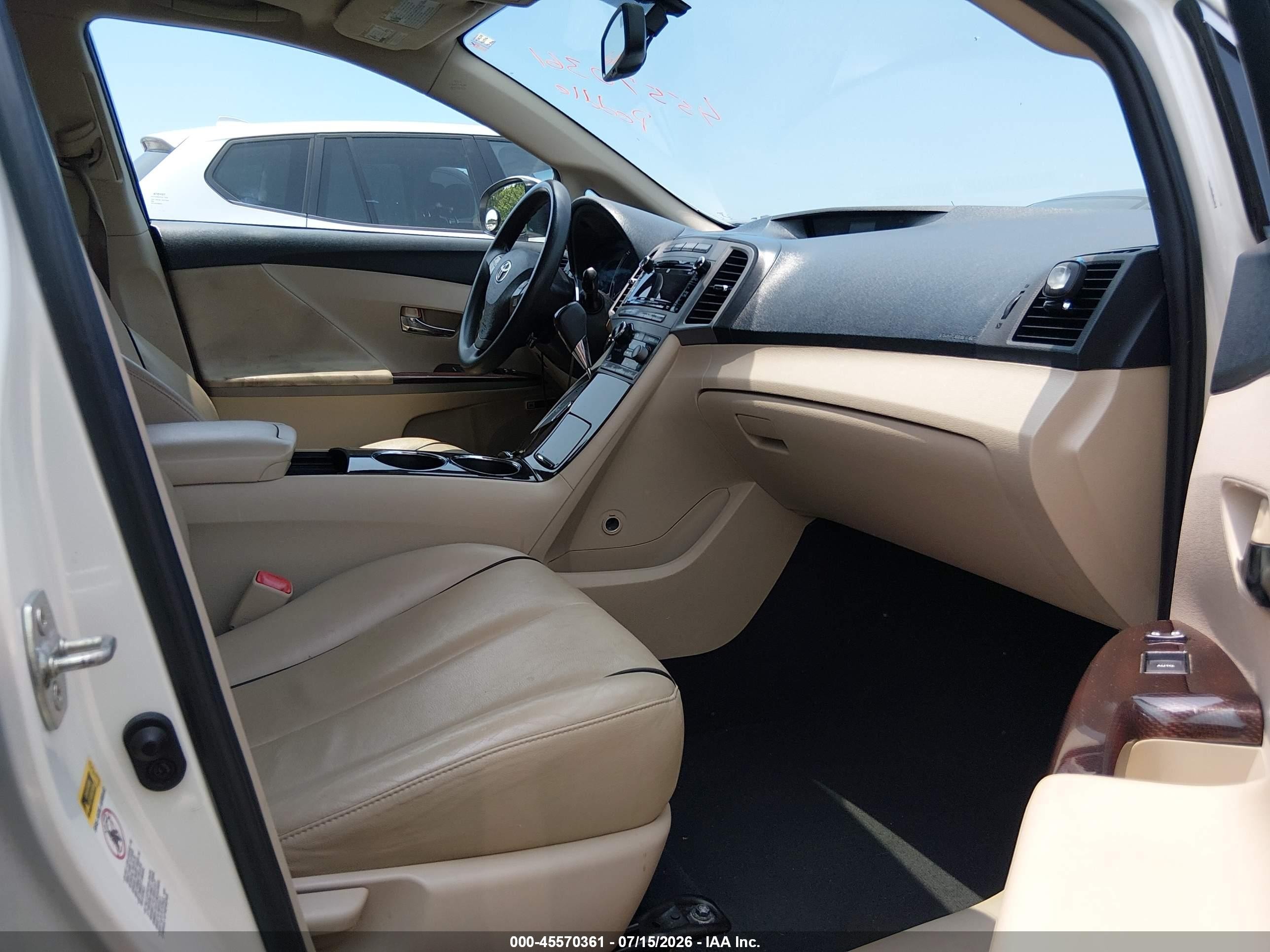 2010 Toyota Venza Base V6 White vin: 4T3BK3BB3AU030643