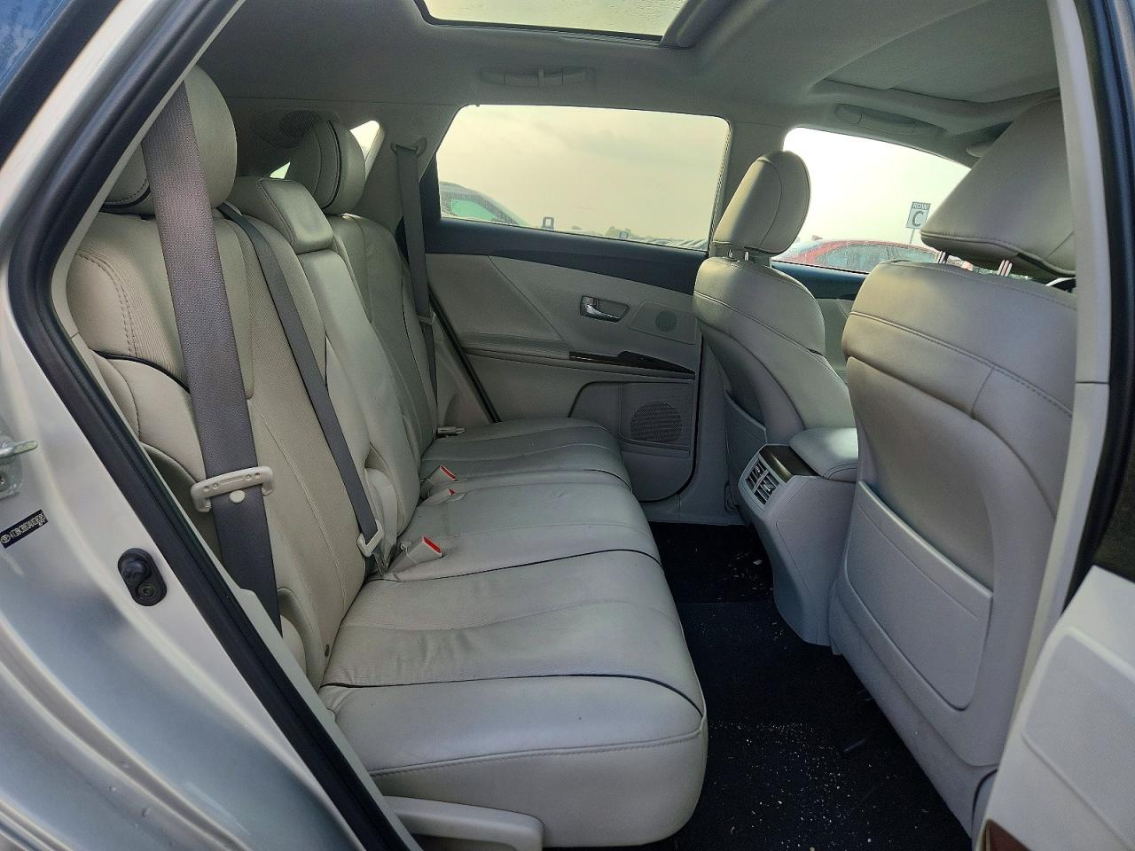 2010 Toyota Venza Awd V6 Silver vin: 4T3BK3BB3AU038385