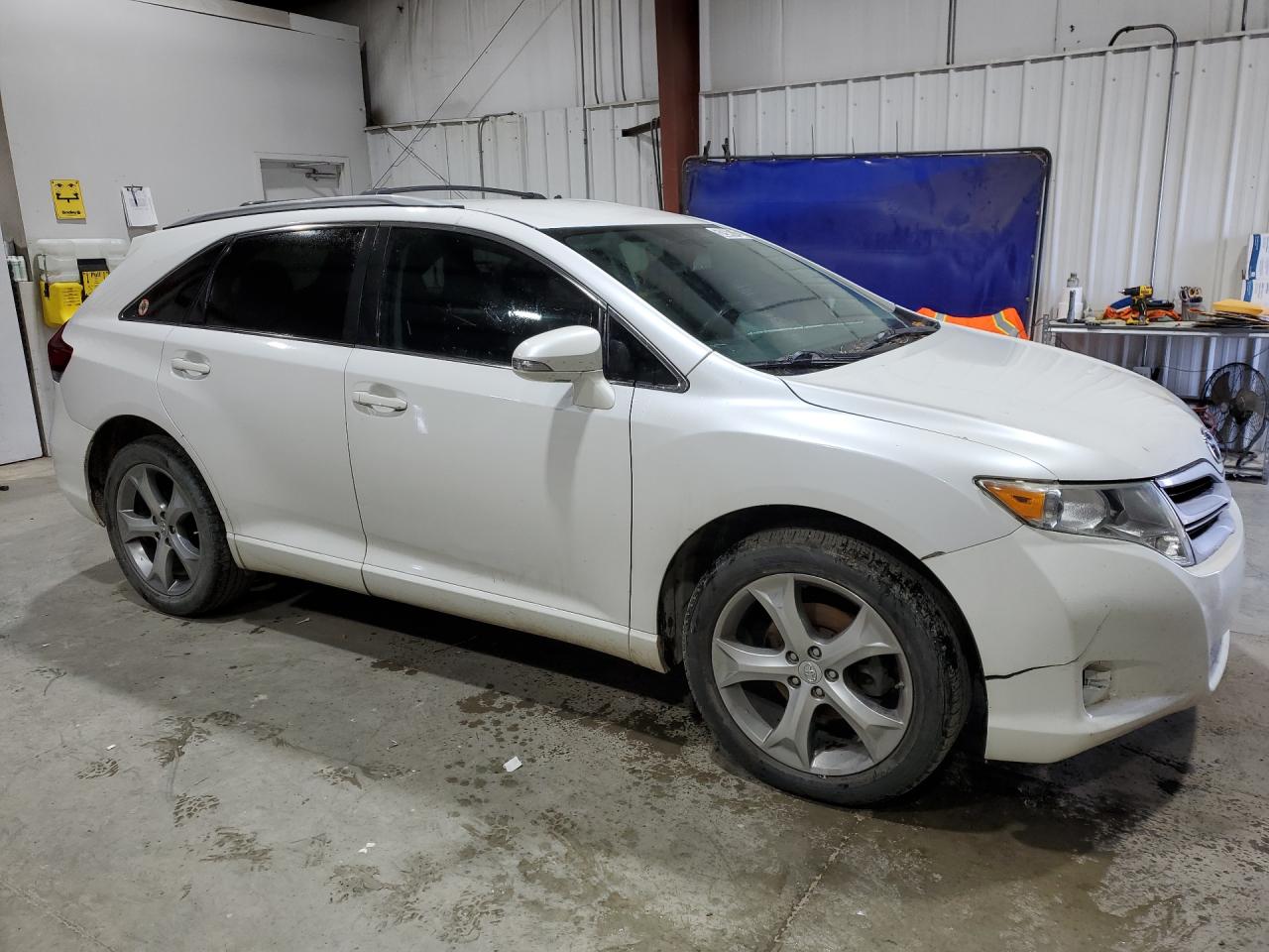 2013 Toyota Venza Le White vin: 4T3BK3BB3DU087932 Damage: Front Bumper, Cracked, > 12 Inches