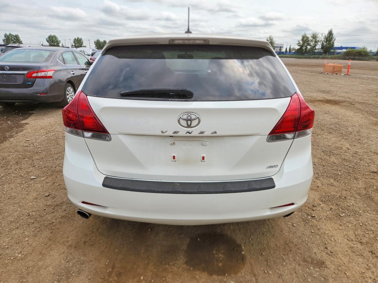 2013 Toyota Venza Le White vin: 4T3BK3BB3DU089440