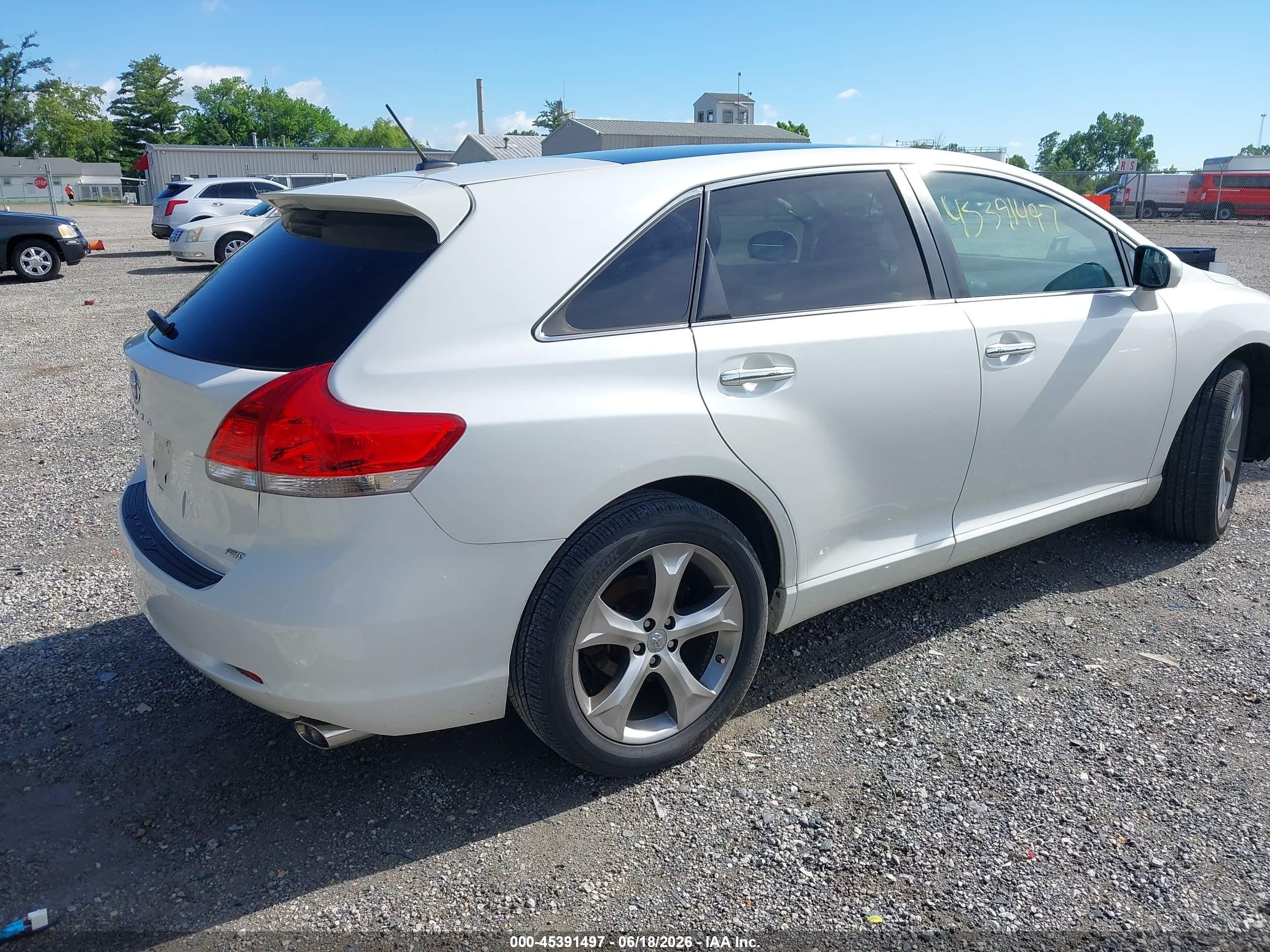 2011 Toyota Venza Base V6 White vin: 4T3BK3BB4BU051597