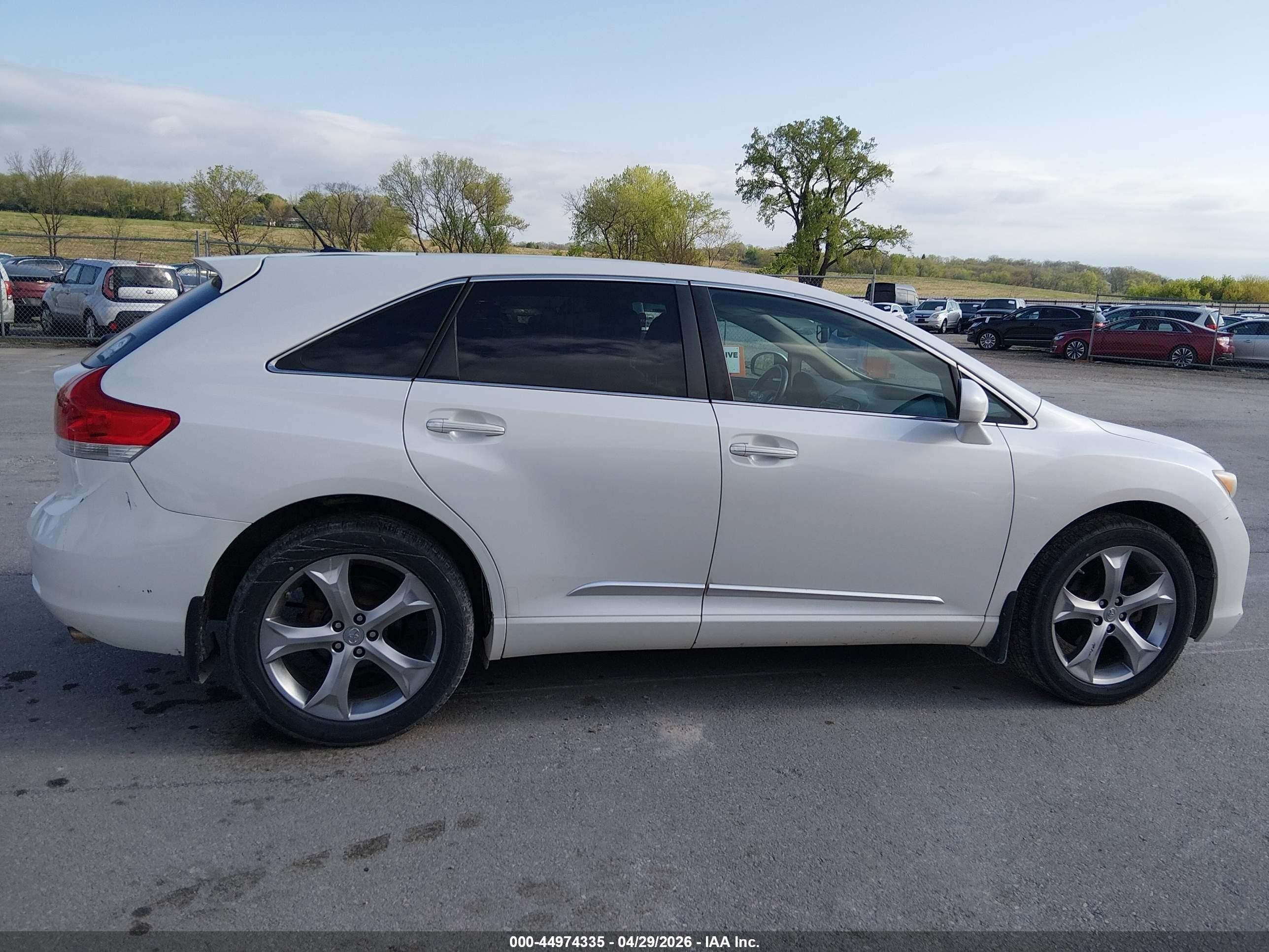 2011 Toyota Venza Base V6 White vin: 4T3BK3BB4BU051941