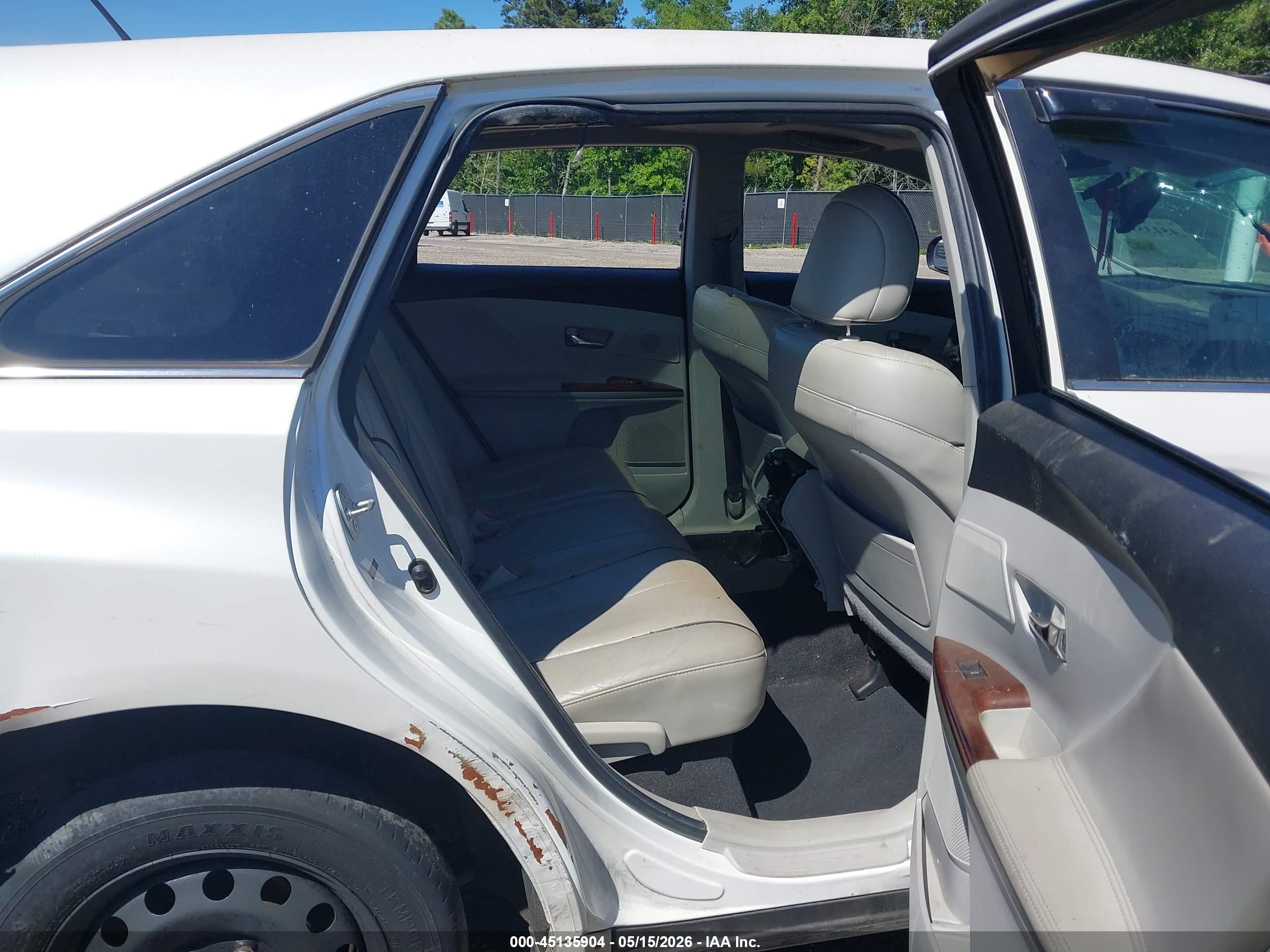 2011 Toyota Venza Base V6 White vin: 4T3BK3BB5BU059482
